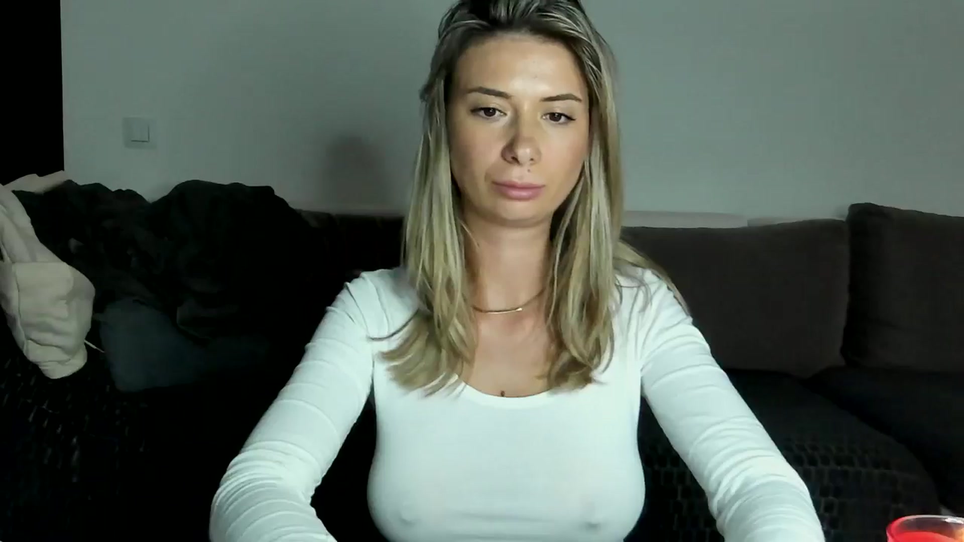 Gallery image thumbnail from SseCretA's myfreecams stream on, 04/23/2024, 07:34 image 17 of 20