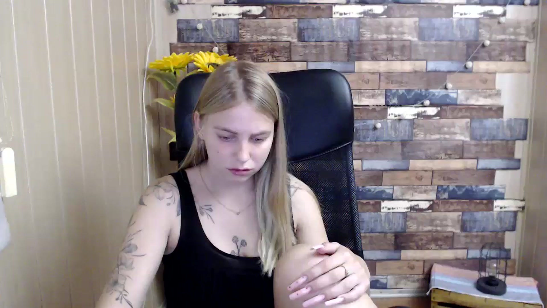 Gallery image thumbnail from SshyTeen's myfreecams stream on, 06/18/2024, 05:37 image 20 of 20