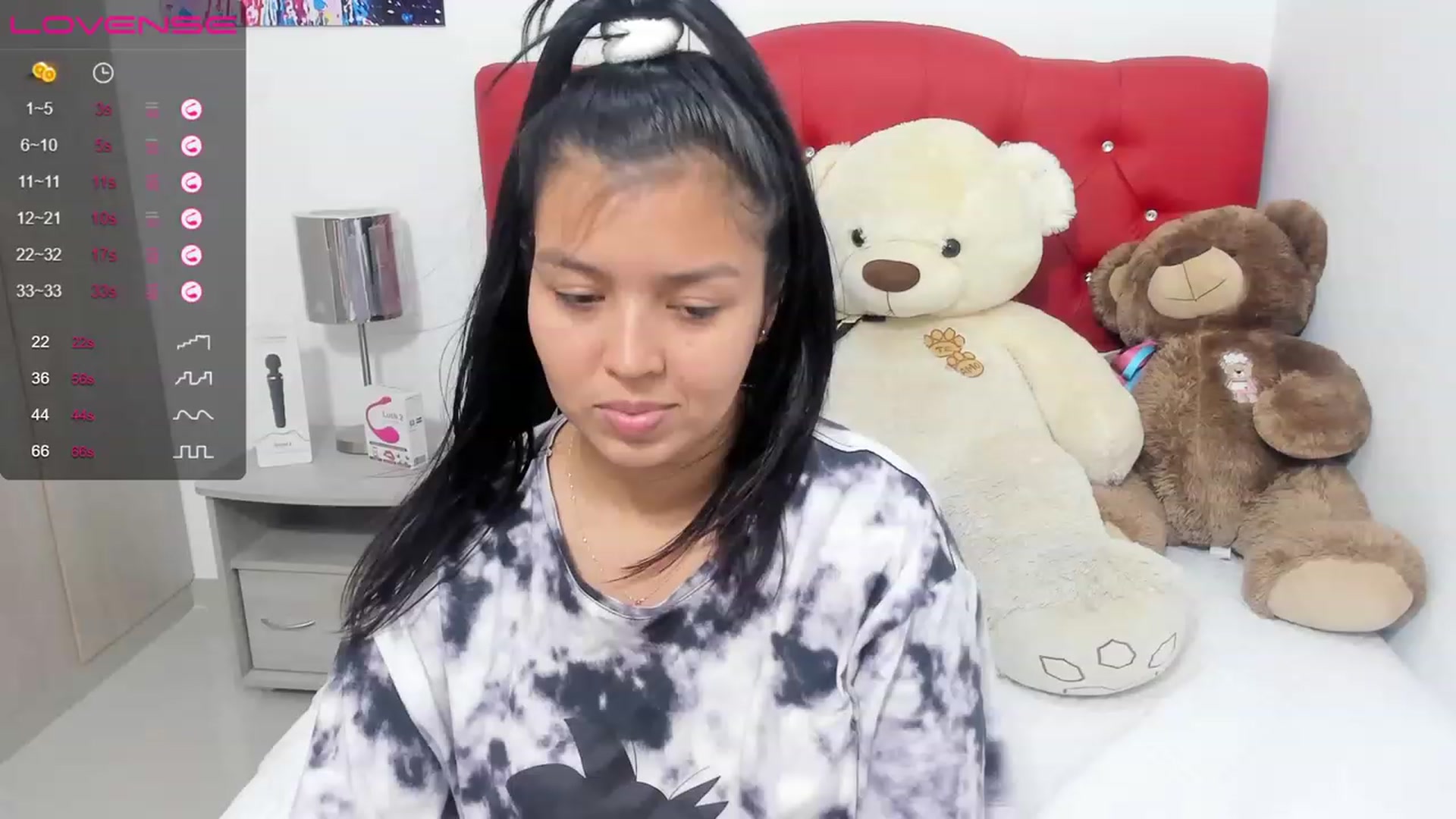 Gallery image thumbnail from Ssknyysweeet_'s myfreecams stream on, 08/03/2023, 16:03 image 18 of 20