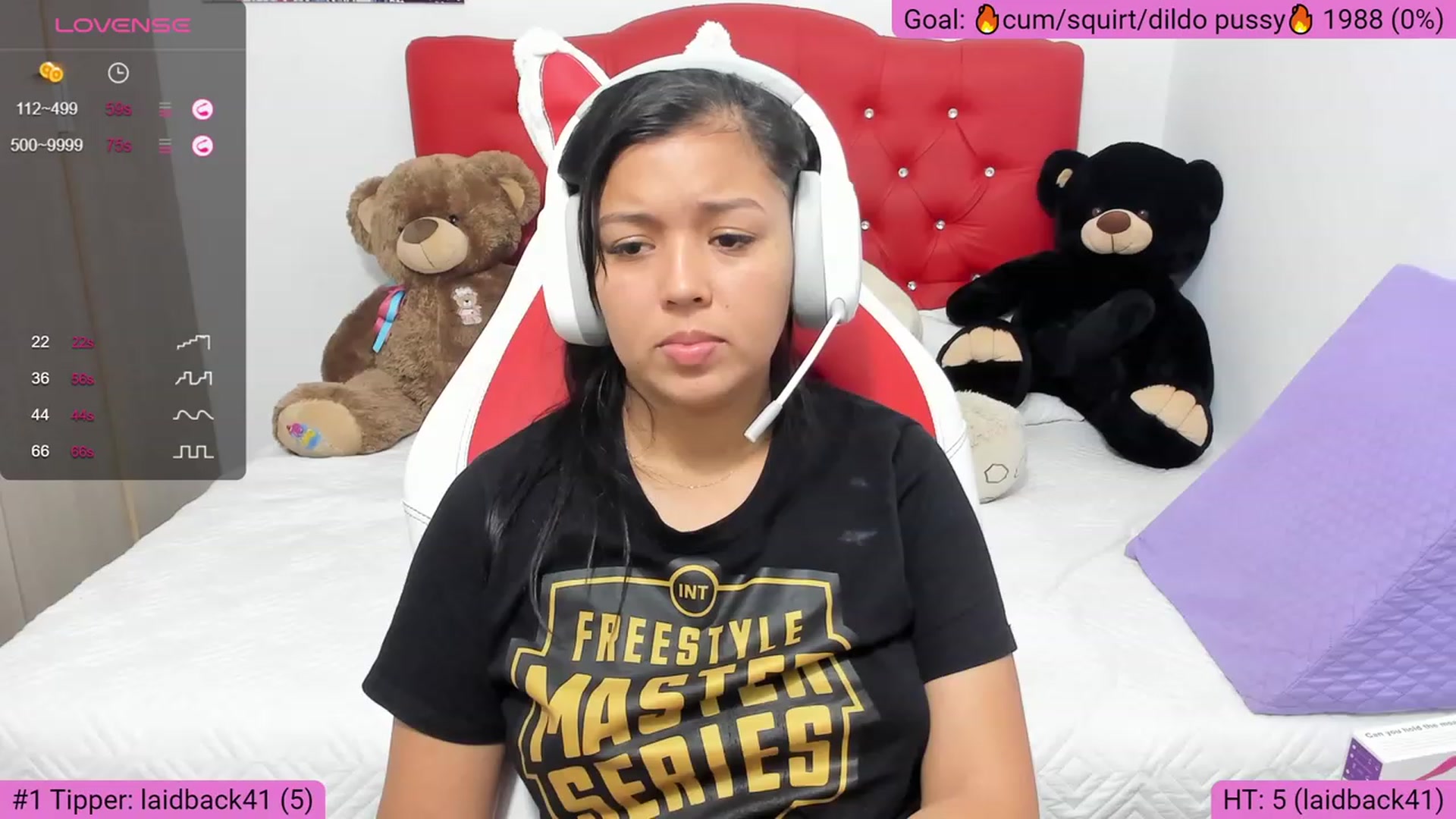 Gallery image thumbnail from Ssknyysweeet_'s myfreecams stream on, 08/30/2023, 14:12 image 17 of 20