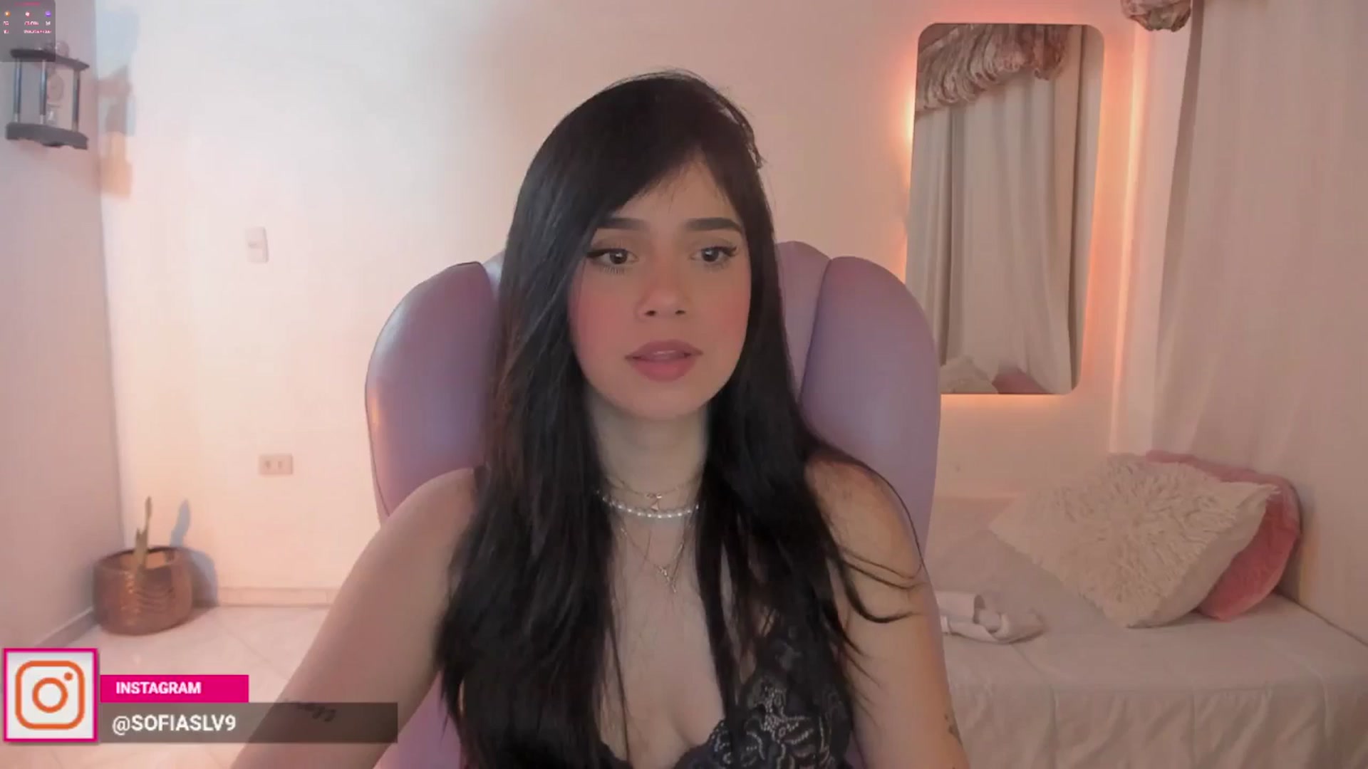 Gallery image thumbnail from Sslv39's myfreecams stream on, 06/30/2025, 09:29 image 7 of 20