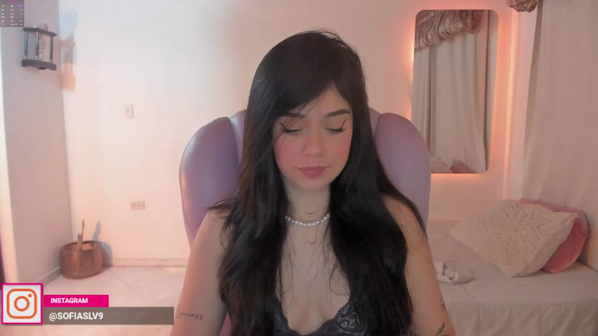 Gallery image thumbnail from Sslv39's myfreecams stream on, 06/30/2025, 09:29 image 3 of 20