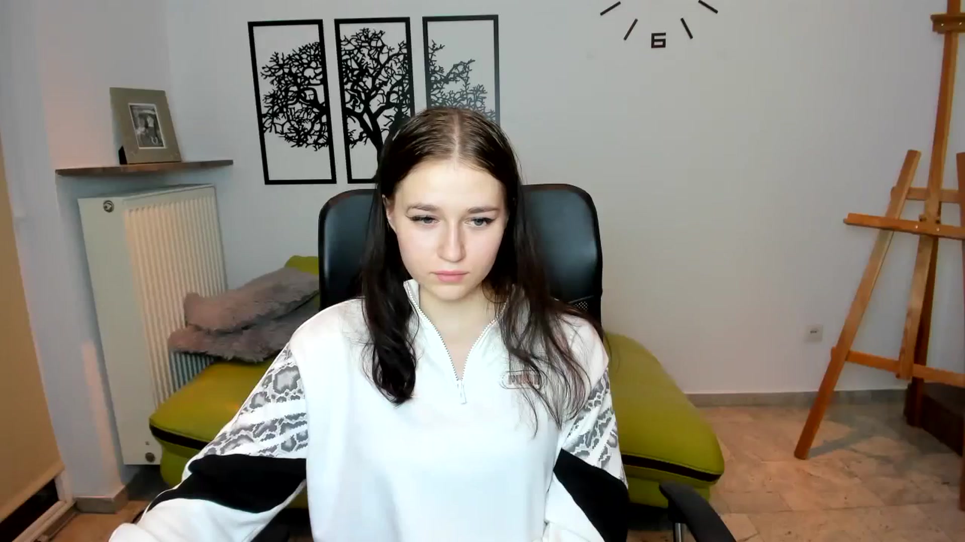 Gallery image thumbnail from SsweetPeaches's myfreecams stream on, 01/03/2024, 02:13 image 20 of 20