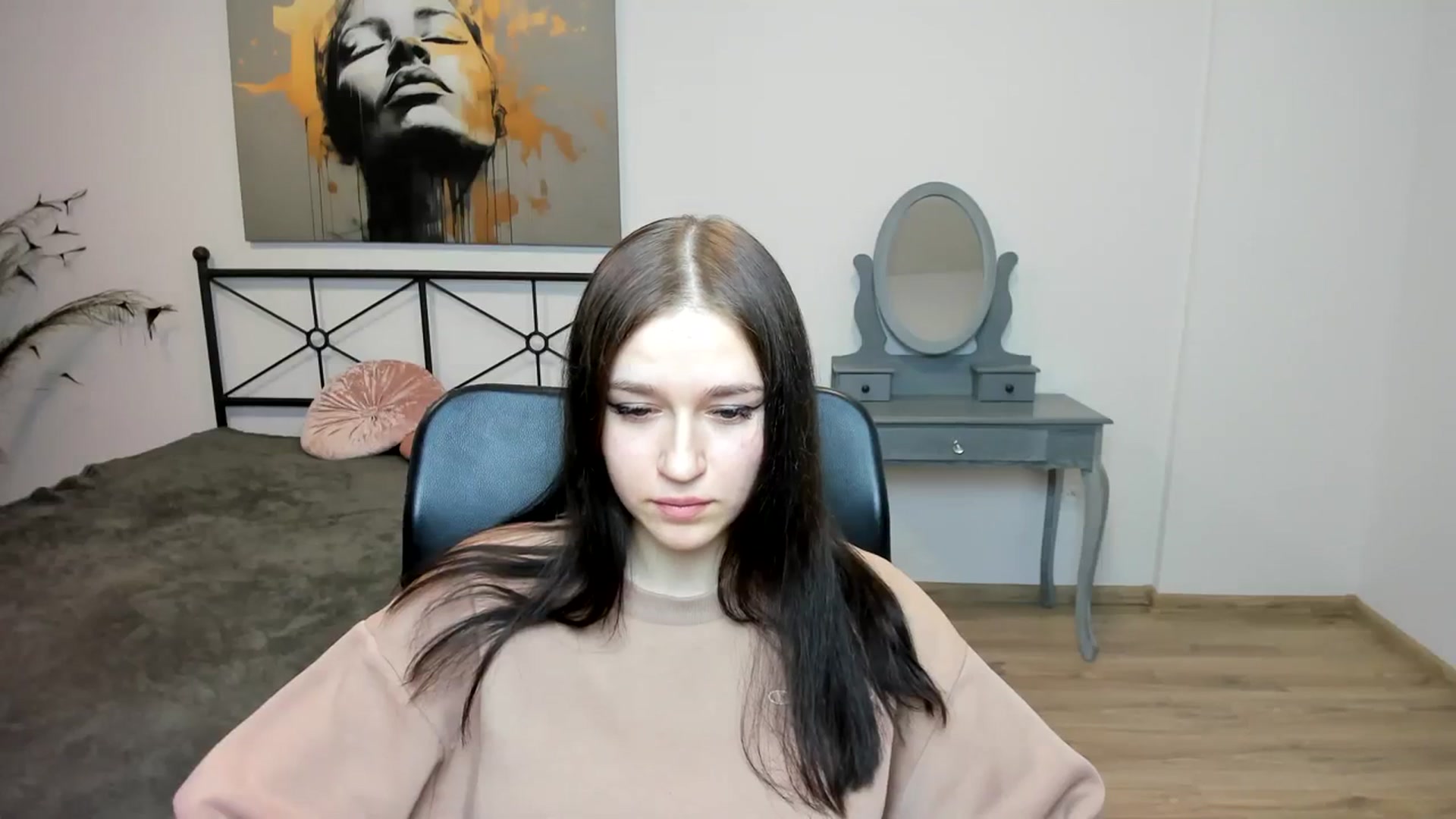 Gallery image thumbnail from SsweetPeaches's myfreecams stream on, 01/07/2024, 22:58 image 7 of 20