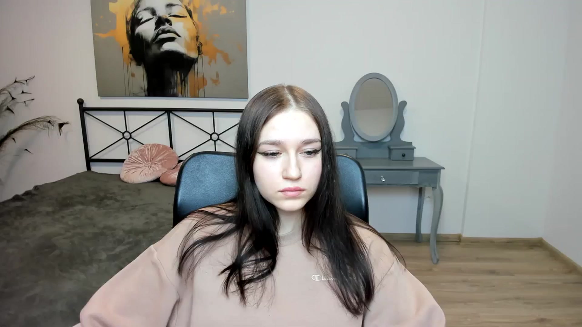 Gallery image thumbnail from SsweetPeaches's myfreecams stream on, 01/07/2024, 22:58 image 4 of 20