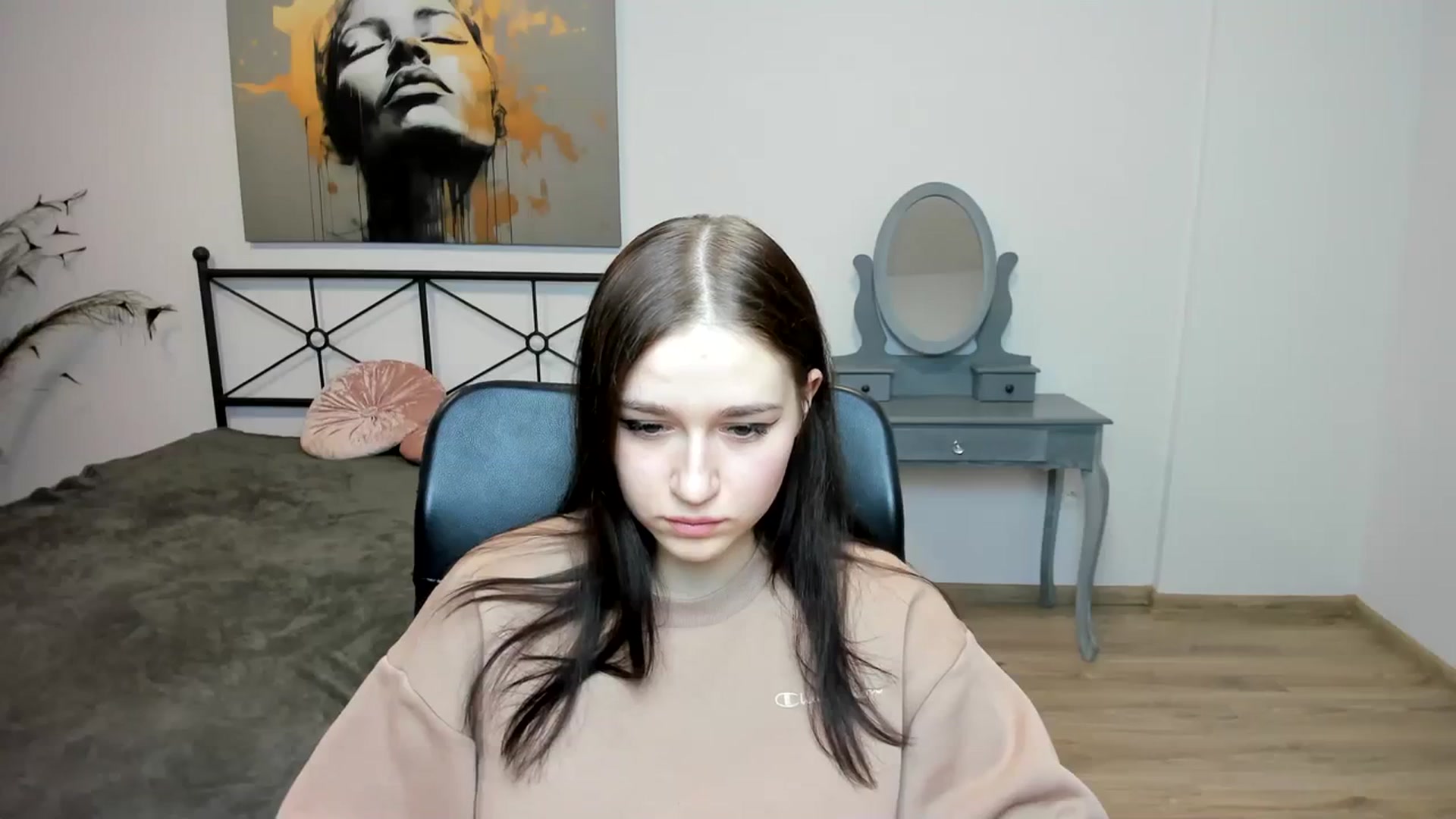 Gallery image thumbnail from SsweetPeaches's myfreecams stream on, 01/07/2024, 22:58 image 9 of 20