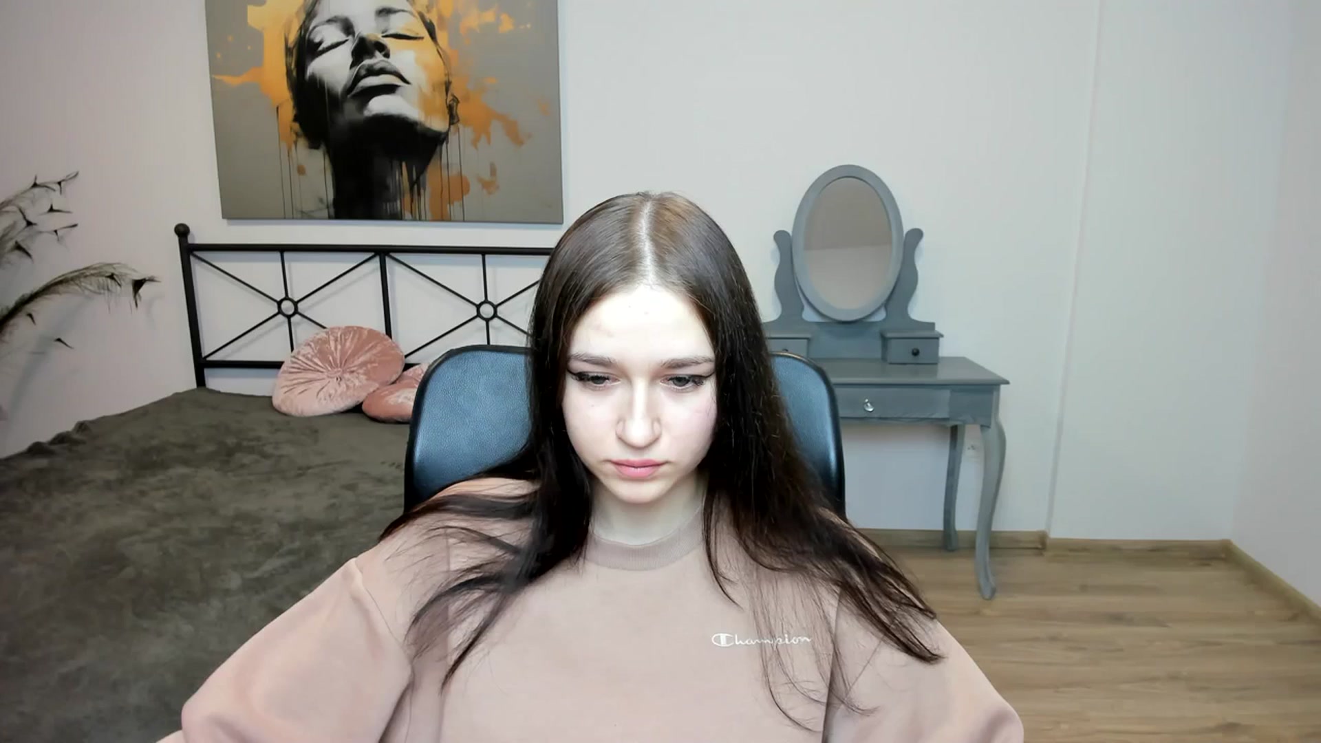 Gallery image thumbnail from SsweetPeaches's myfreecams stream on, 01/07/2024, 22:58 image 5 of 20