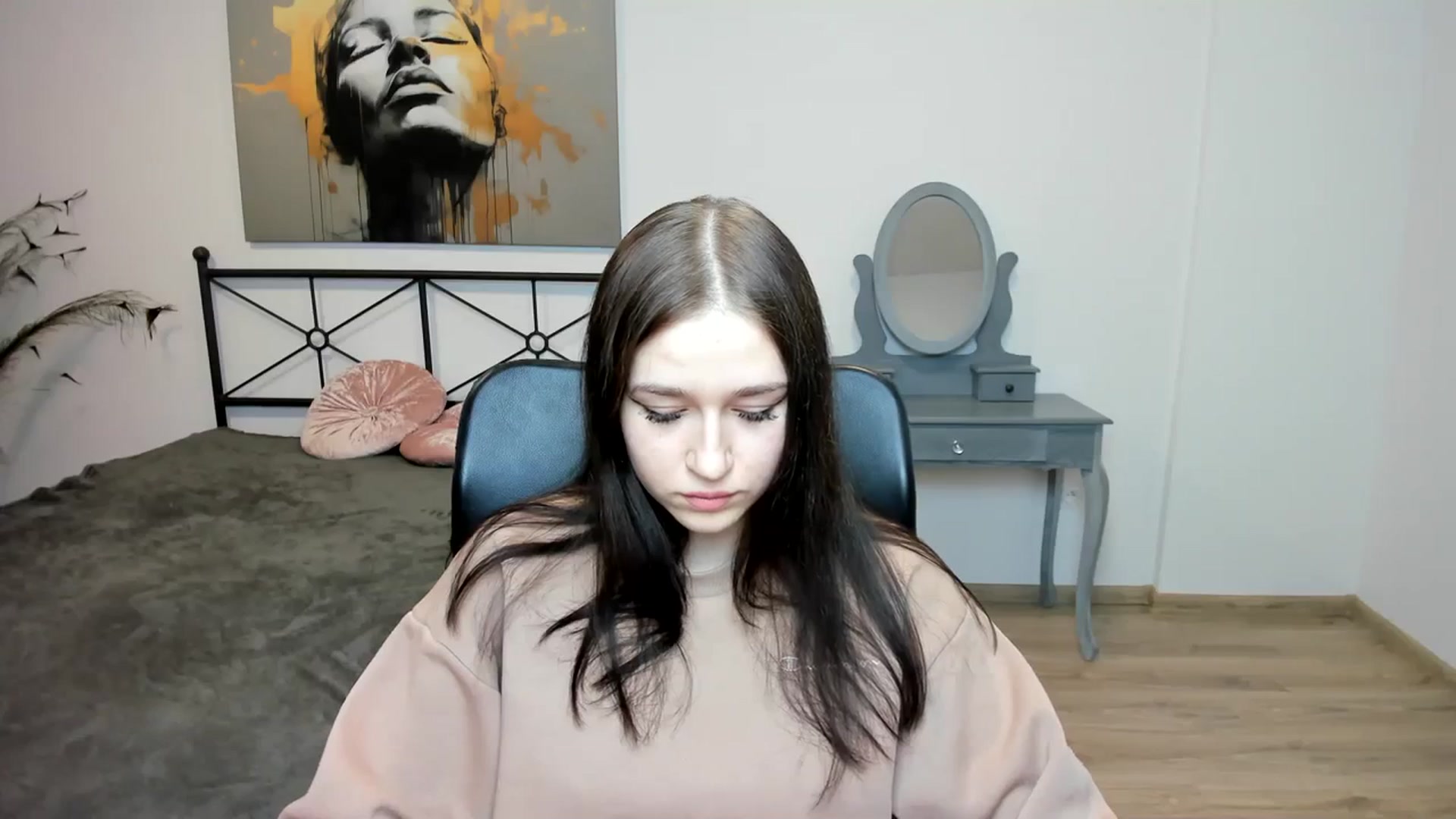 Gallery image thumbnail from SsweetPeaches's myfreecams stream on, 01/07/2024, 22:58 image 3 of 20