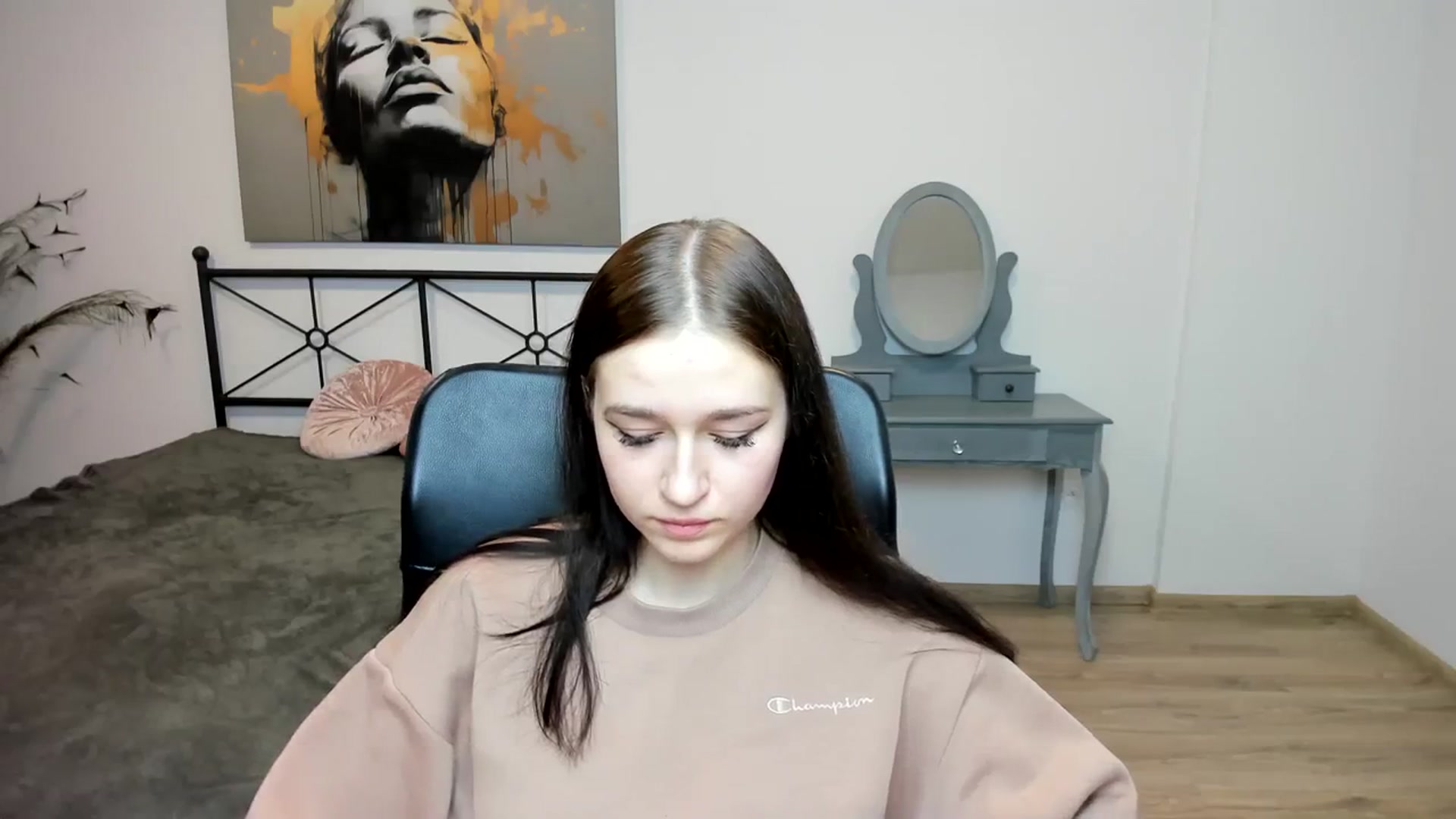 Gallery image thumbnail from SsweetPeaches's myfreecams stream on, 01/07/2024, 22:58 image 17 of 20