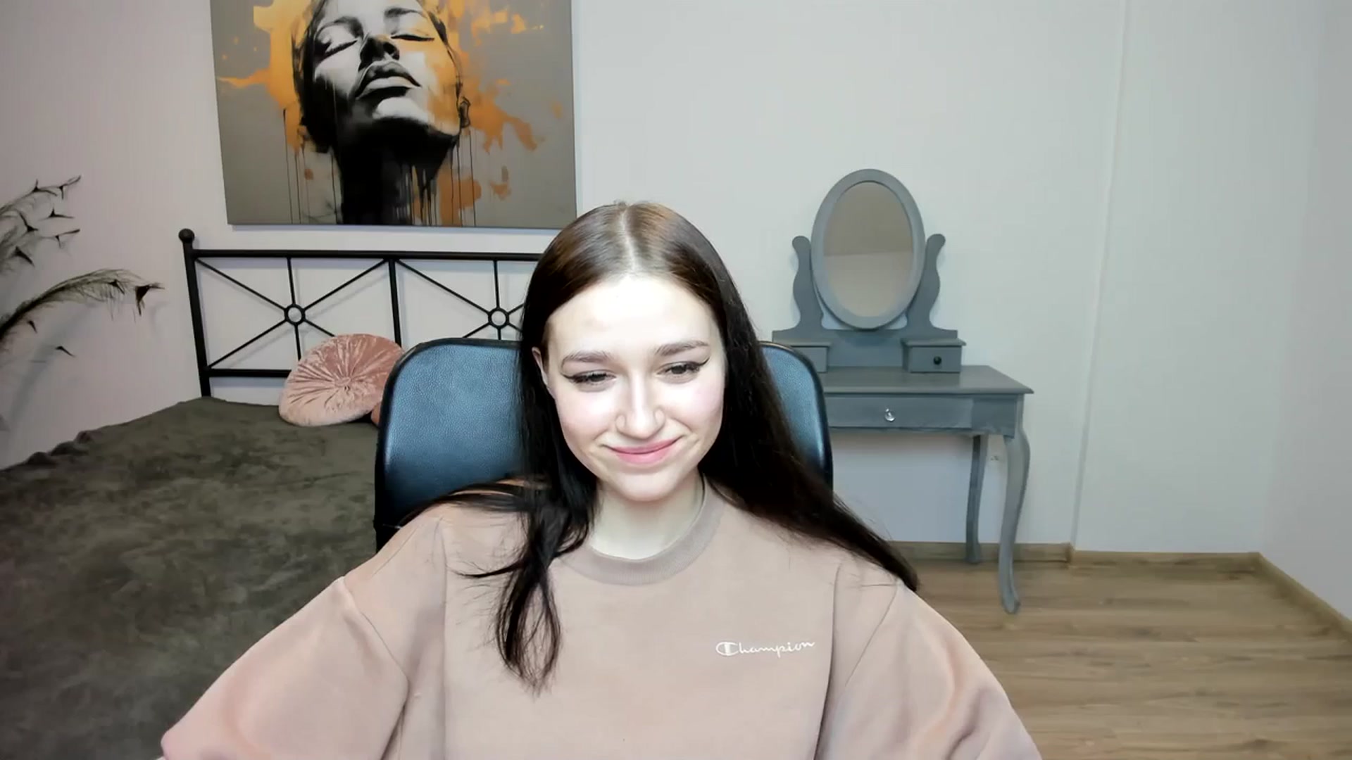 Gallery image thumbnail from SsweetPeaches's myfreecams stream on, 01/07/2024, 22:58 image 16 of 20
