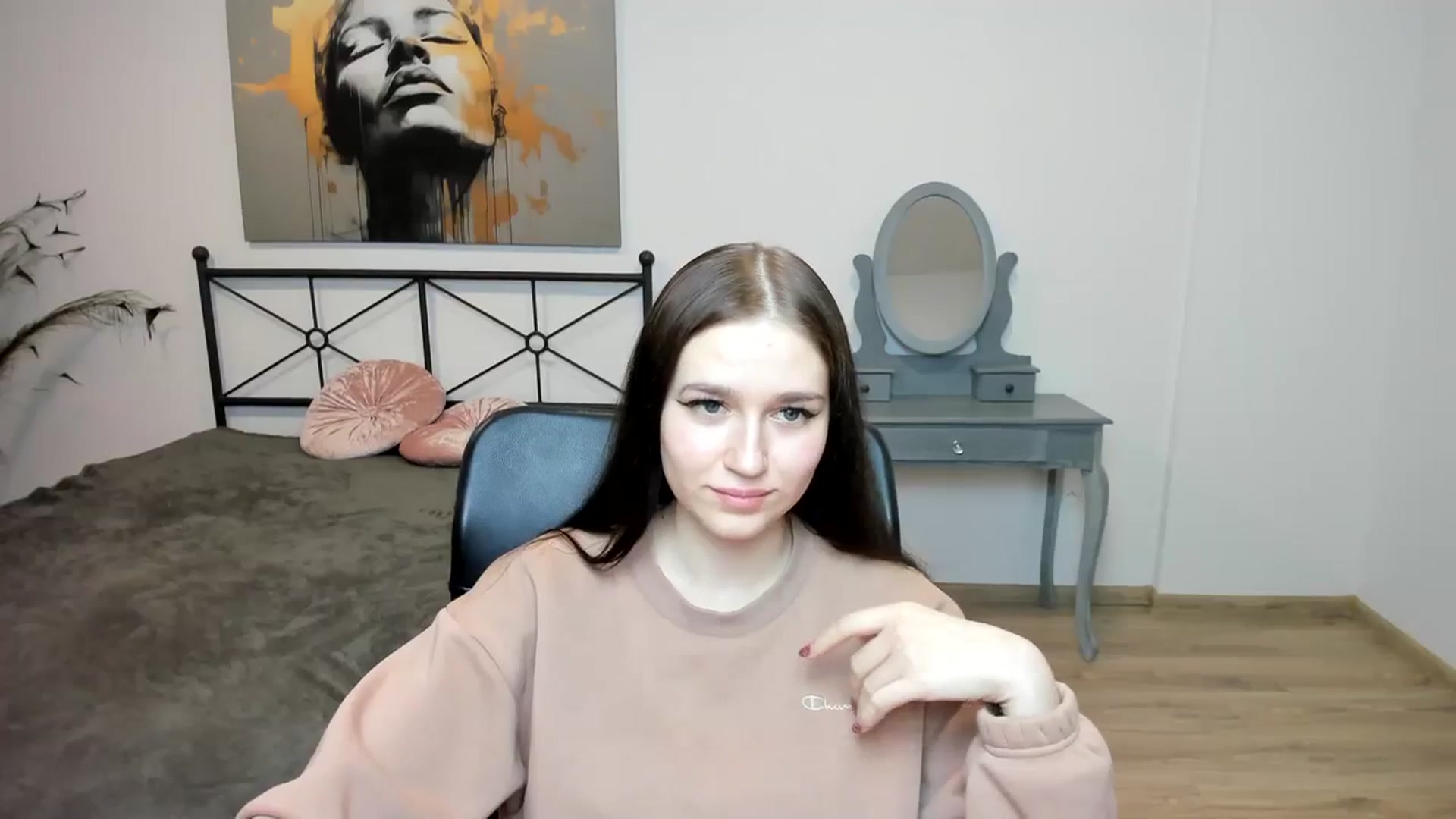 Gallery image thumbnail from SsweetPeaches's myfreecams stream on, 01/08/2024, 24:09 image 16 of 20