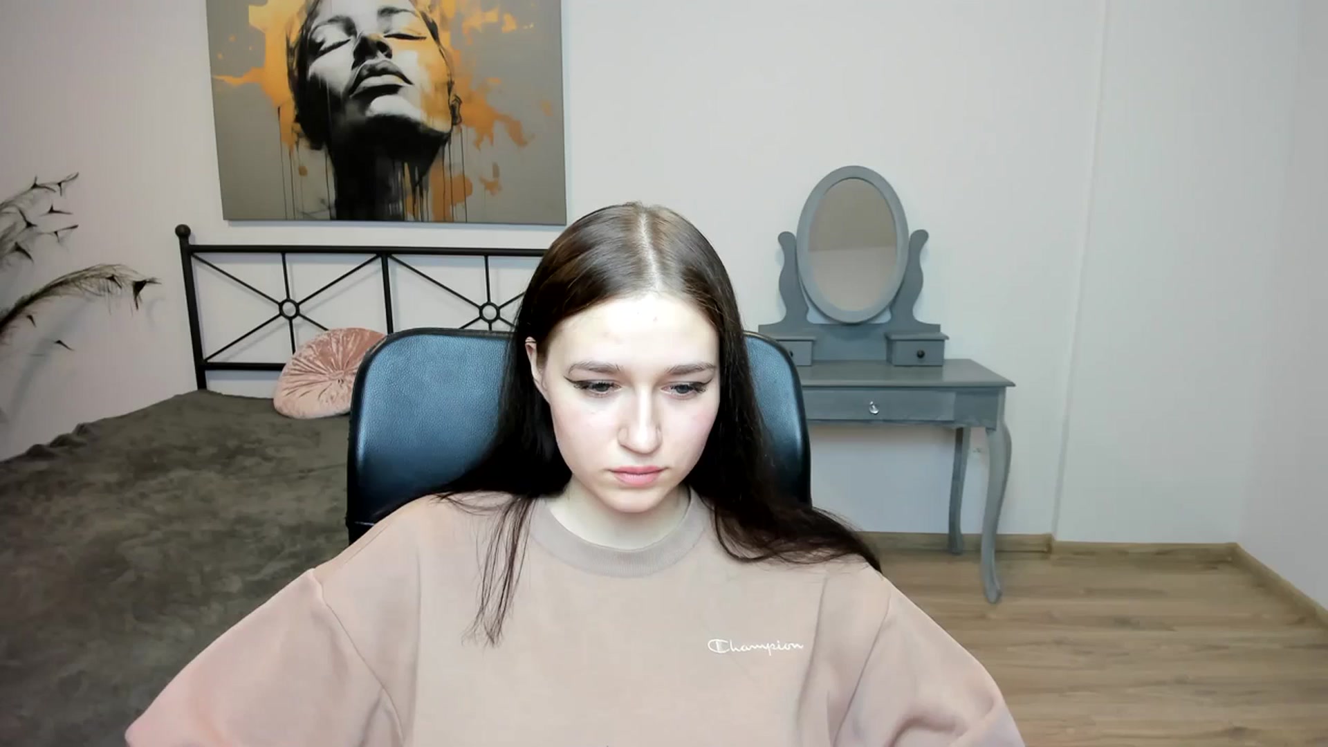 Gallery image thumbnail from SsweetPeaches's myfreecams stream on, 01/08/2024, 24:09 image 1 of 20