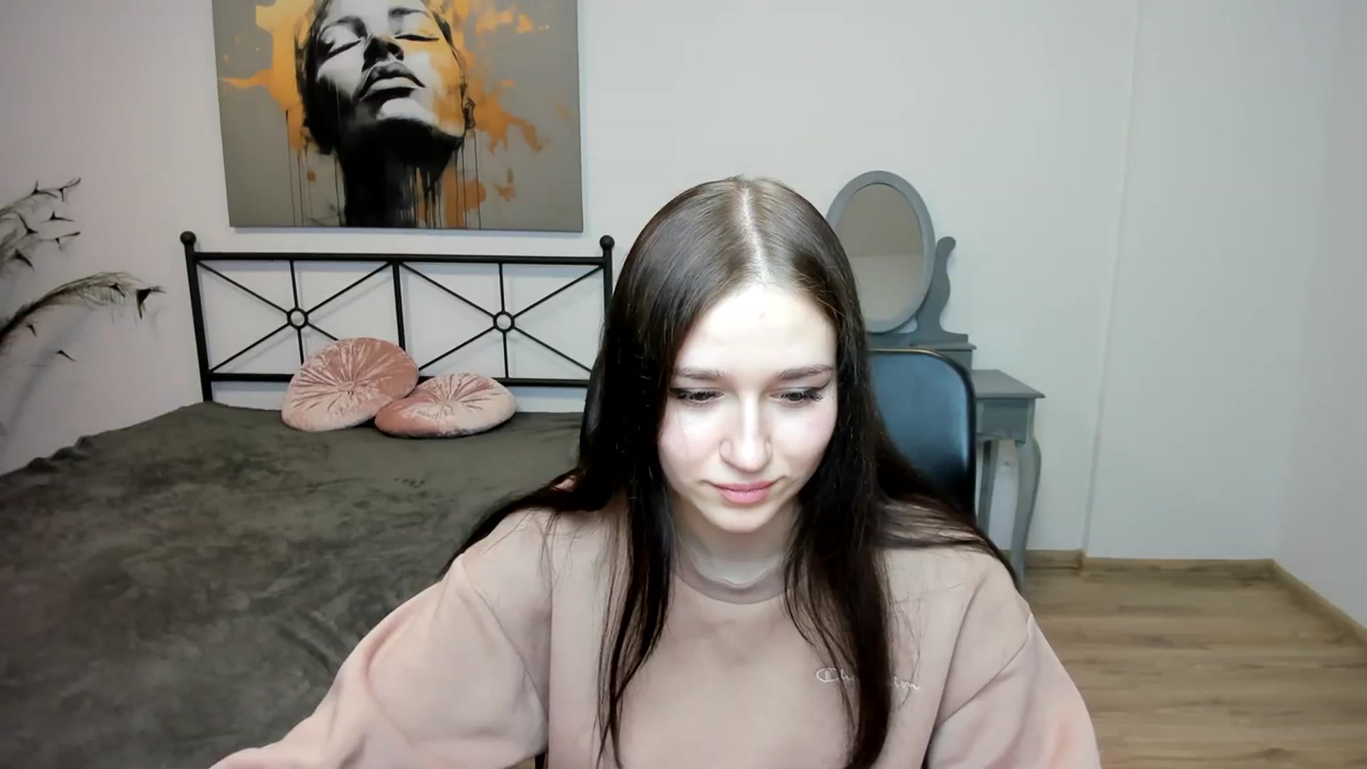 Gallery image thumbnail from SsweetPeaches's myfreecams stream on, 01/08/2024, 24:09 image 13 of 20