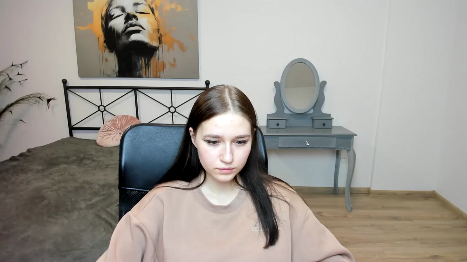 Gallery image thumbnail from SsweetPeaches's myfreecams stream on, 01/08/2024, 01:39 image 17 of 20