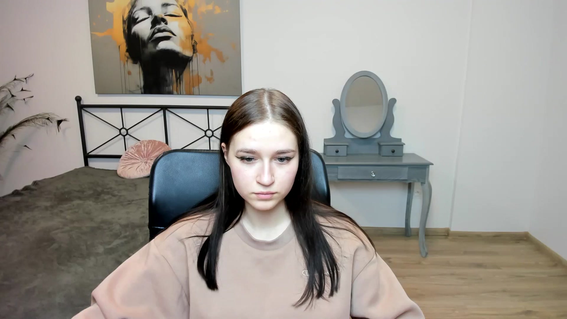 Gallery image thumbnail from SsweetPeaches's myfreecams stream on, 01/08/2024, 01:39 image 3 of 20