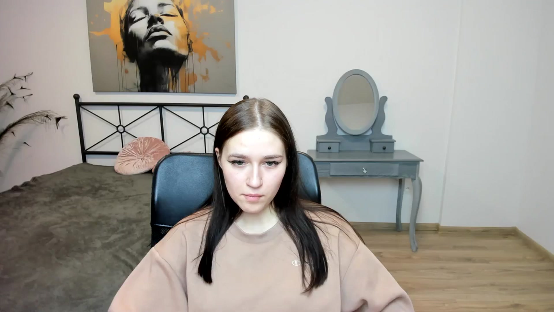 Gallery image thumbnail from SsweetPeaches's myfreecams stream on, 01/08/2024, 01:39 image 10 of 20