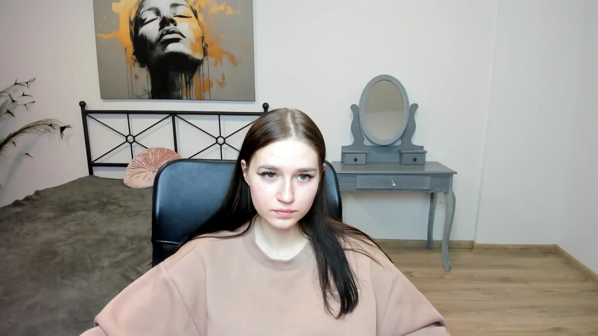 Gallery image thumbnail from SsweetPeaches's myfreecams stream on, 01/08/2024, 01:39 image 14 of 20