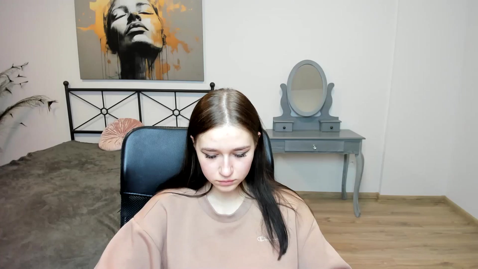 Gallery image thumbnail from SsweetPeaches's myfreecams stream on, 01/08/2024, 01:39 image 19 of 20