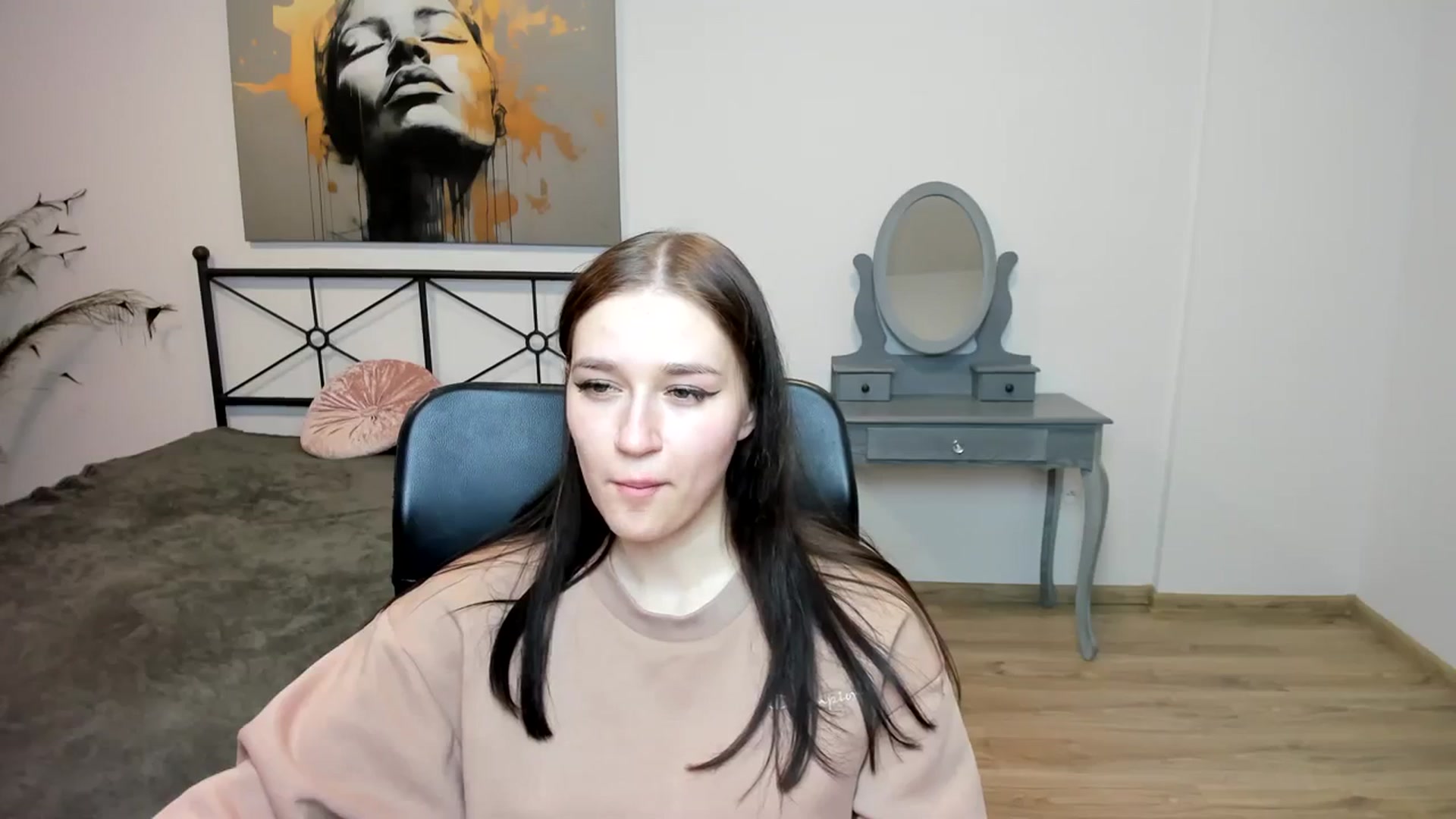 Gallery image thumbnail from SsweetPeaches's myfreecams stream on, 01/08/2024, 01:39 image 2 of 20