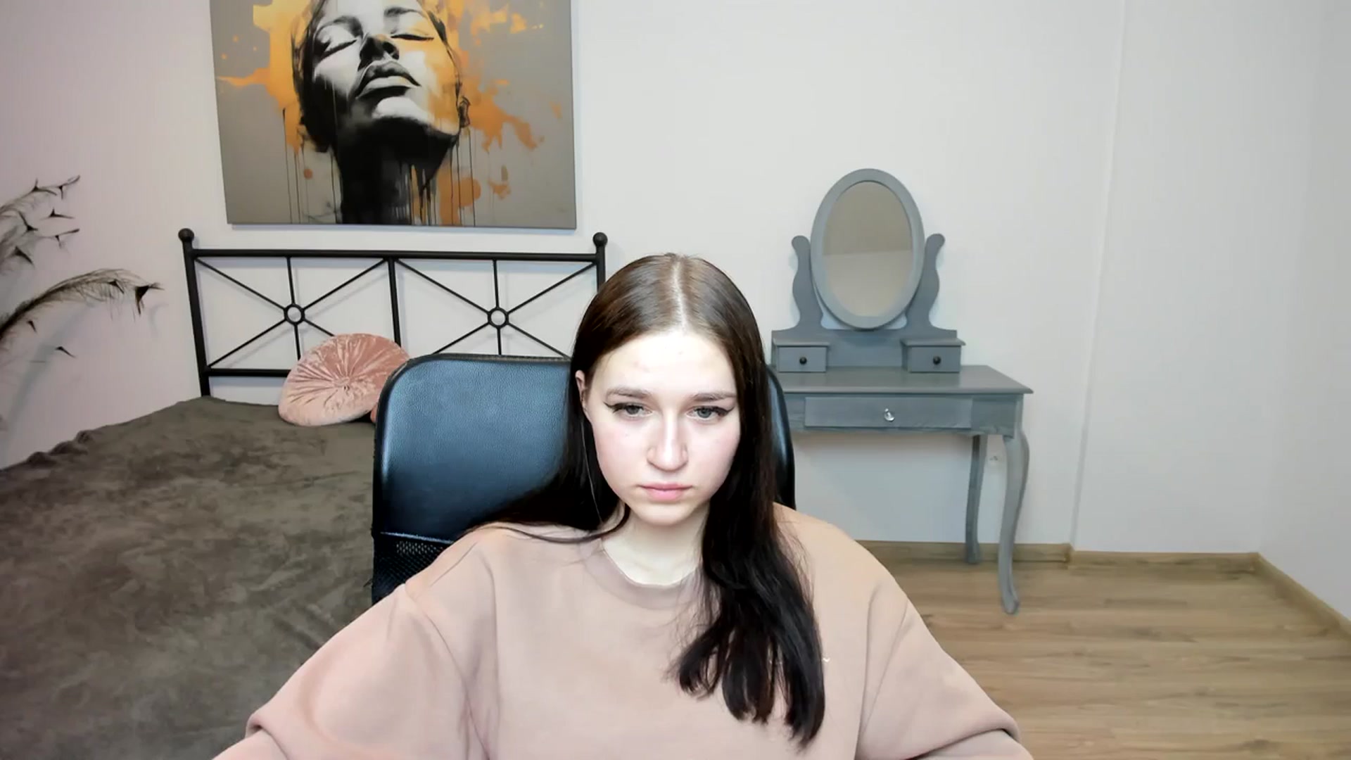 Gallery image thumbnail from SsweetPeaches's myfreecams stream on, 01/08/2024, 02:03 image 5 of 20