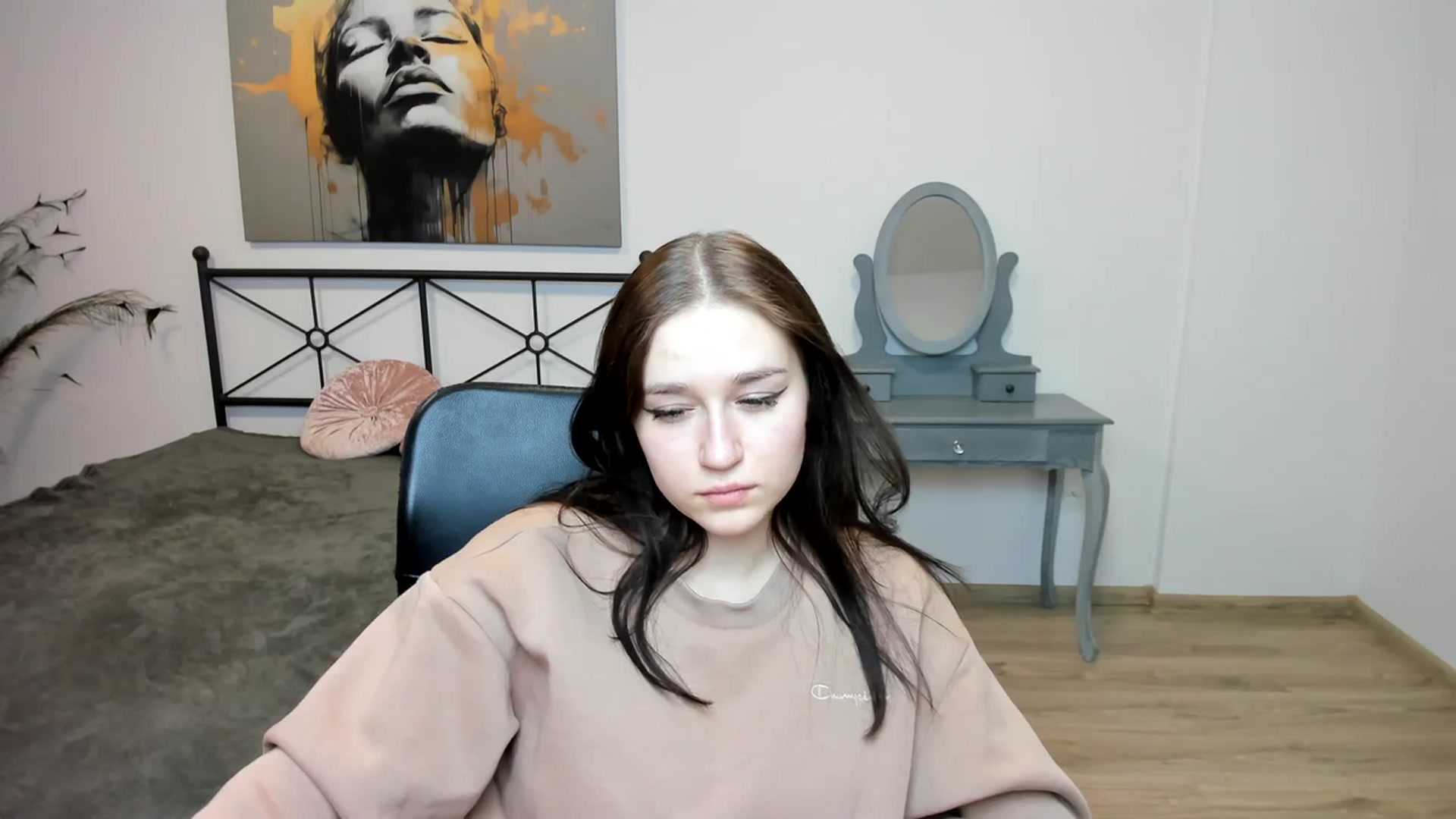 Gallery image thumbnail from SsweetPeaches's myfreecams stream on, 01/08/2024, 02:03 image 15 of 20