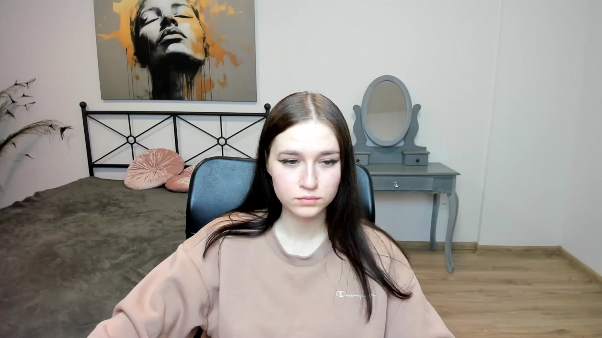 Gallery image thumbnail from SsweetPeaches's myfreecams stream on, 01/08/2024, 02:03 image 13 of 20