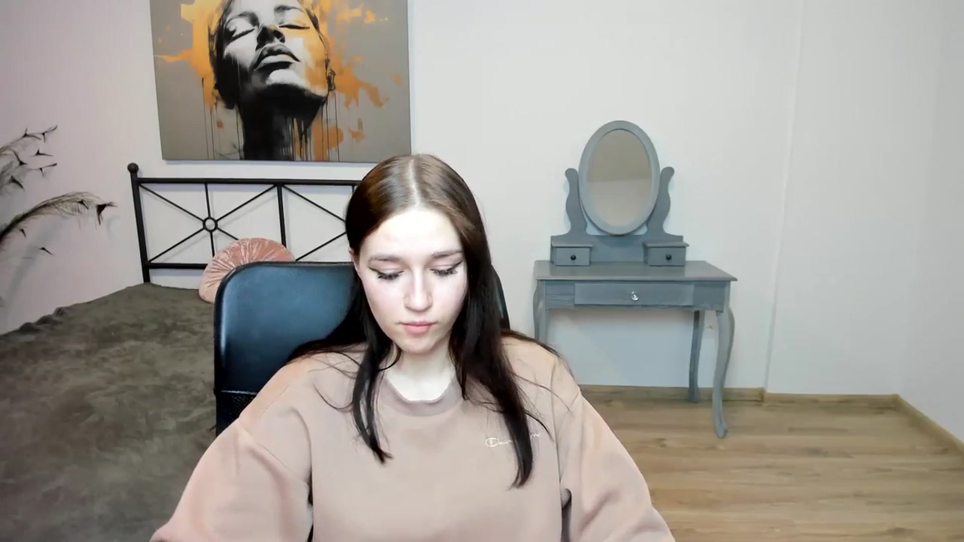 Gallery image thumbnail from SsweetPeaches's myfreecams stream on, 01/08/2024, 02:03 image 18 of 20