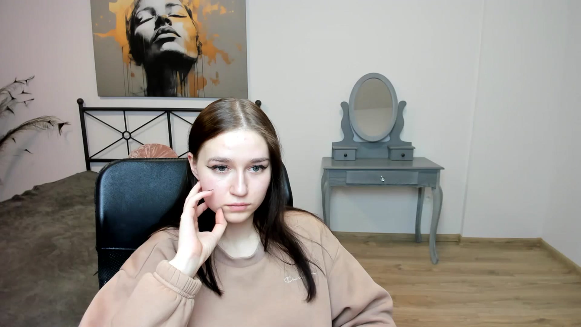 Gallery image thumbnail from SsweetPeaches's myfreecams stream on, 01/08/2024, 02:03 image 19 of 20