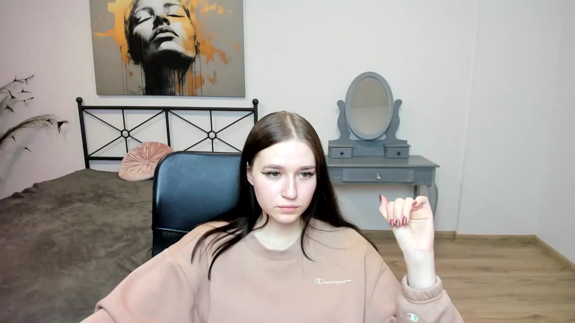 Gallery image thumbnail from SsweetPeaches's myfreecams stream on, 01/08/2024, 02:03 image 8 of 20