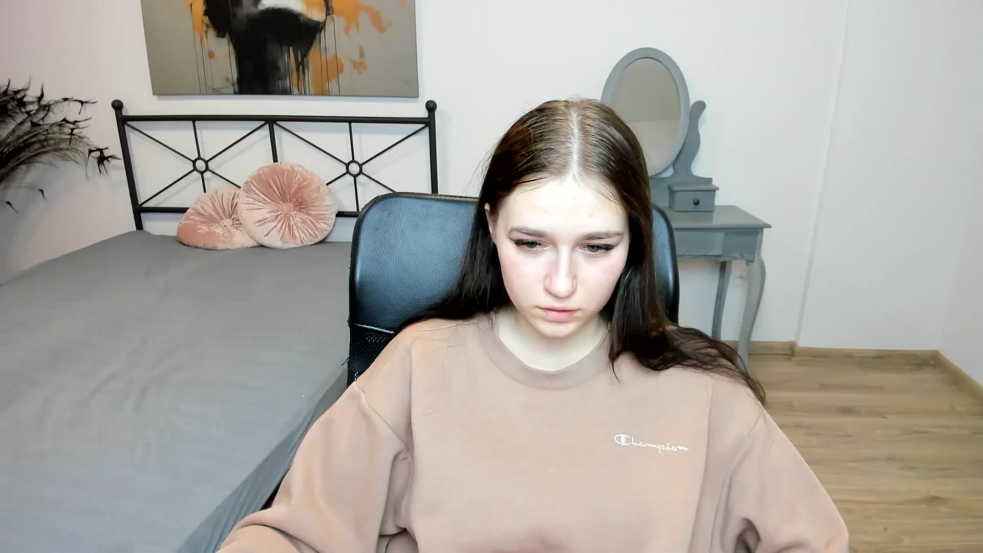Gallery image thumbnail from SsweetPeaches's myfreecams stream on, 01/16/2024, 03:02 image 12 of 20