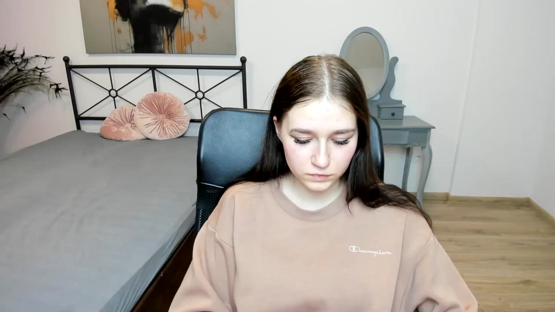 Gallery image thumbnail from SsweetPeaches's myfreecams stream on, 01/16/2024, 03:02 image 7 of 20
