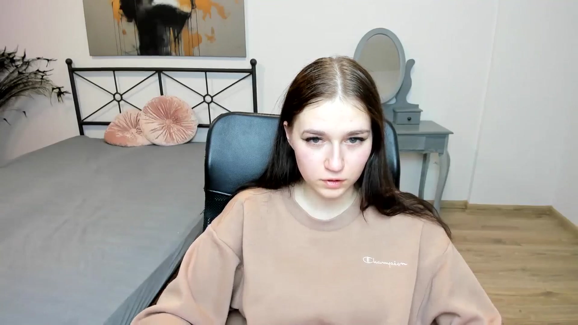 Gallery image thumbnail from SsweetPeaches's myfreecams stream on, 01/16/2024, 03:02 image 16 of 20