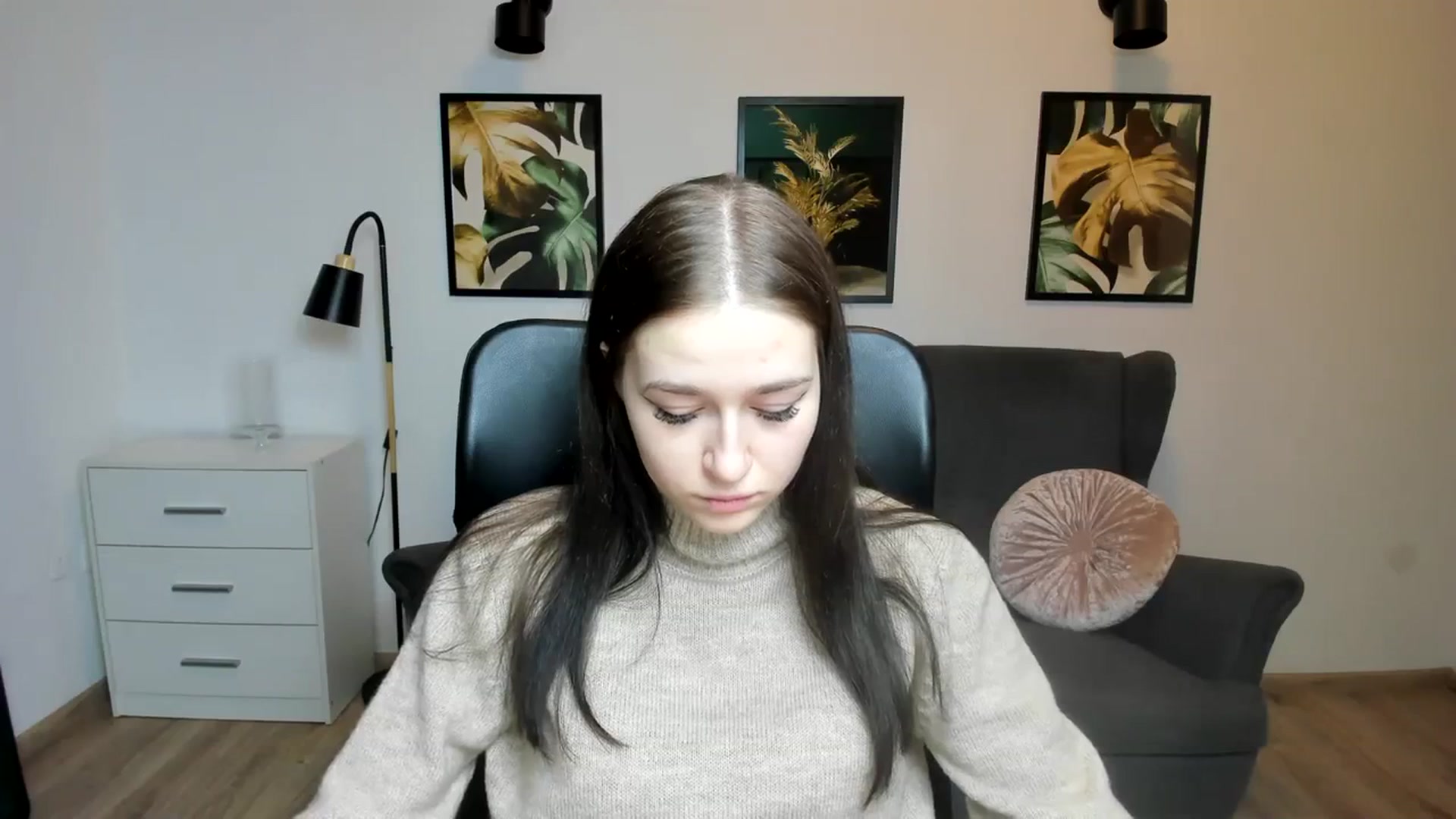 Gallery image thumbnail from SsweetPeaches's myfreecams stream on, 01/16/2024, 21:58 image 6 of 20
