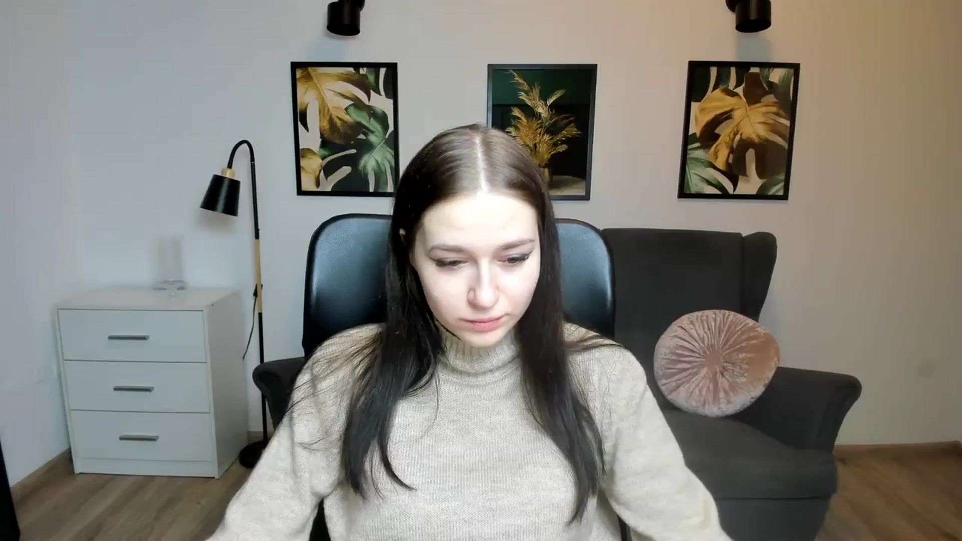 Gallery image thumbnail from SsweetPeaches's myfreecams stream on, 01/16/2024, 21:58 image 11 of 20