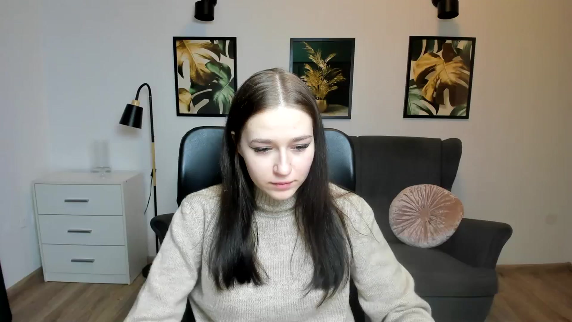 Gallery image thumbnail from SsweetPeaches's myfreecams stream on, 01/16/2024, 22:58 image 1 of 20