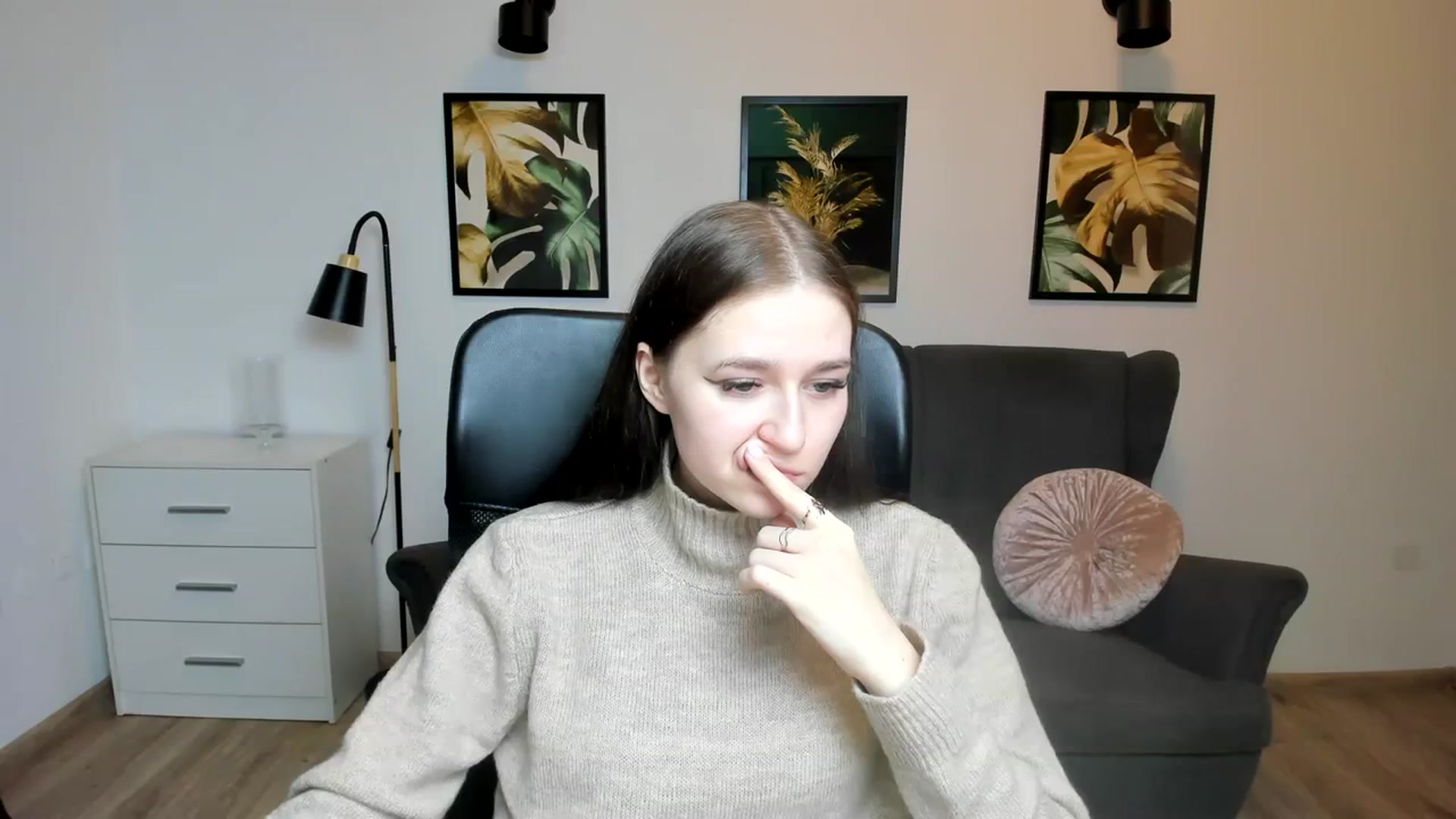 Gallery image thumbnail from SsweetPeaches's myfreecams stream on, 01/17/2024, 01:20 image 2 of 20