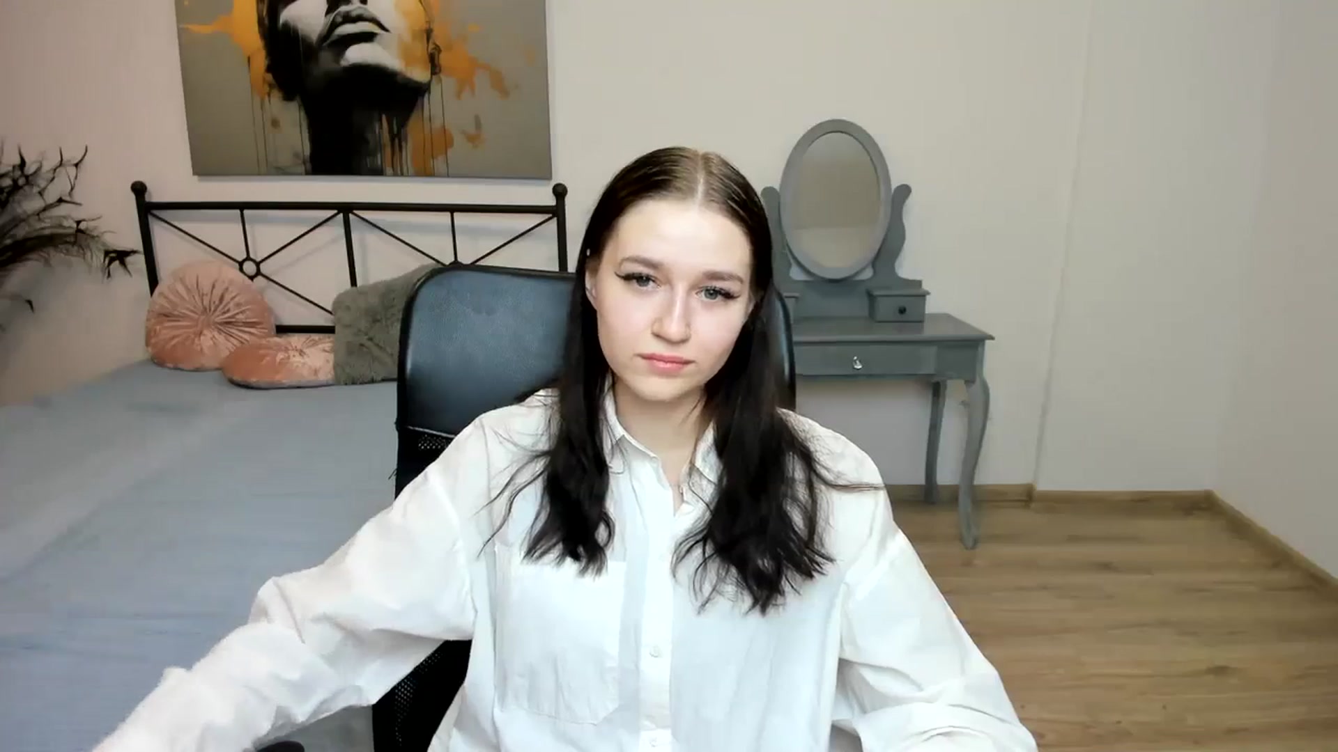 Gallery image thumbnail from SsweetPeaches's myfreecams stream on, 01/21/2024, 23:19 image 14 of 20