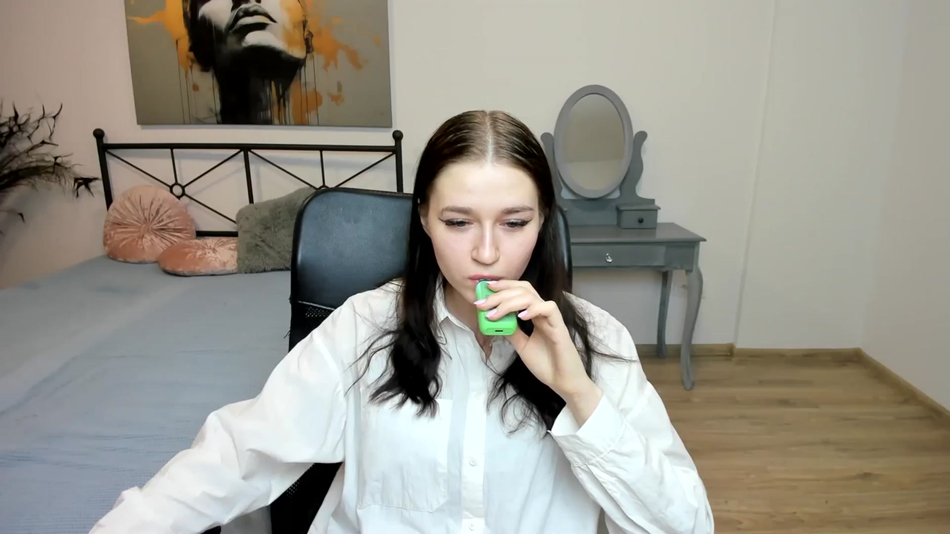 Gallery image thumbnail from SsweetPeaches's myfreecams stream on, 01/21/2024, 23:19 image 19 of 20