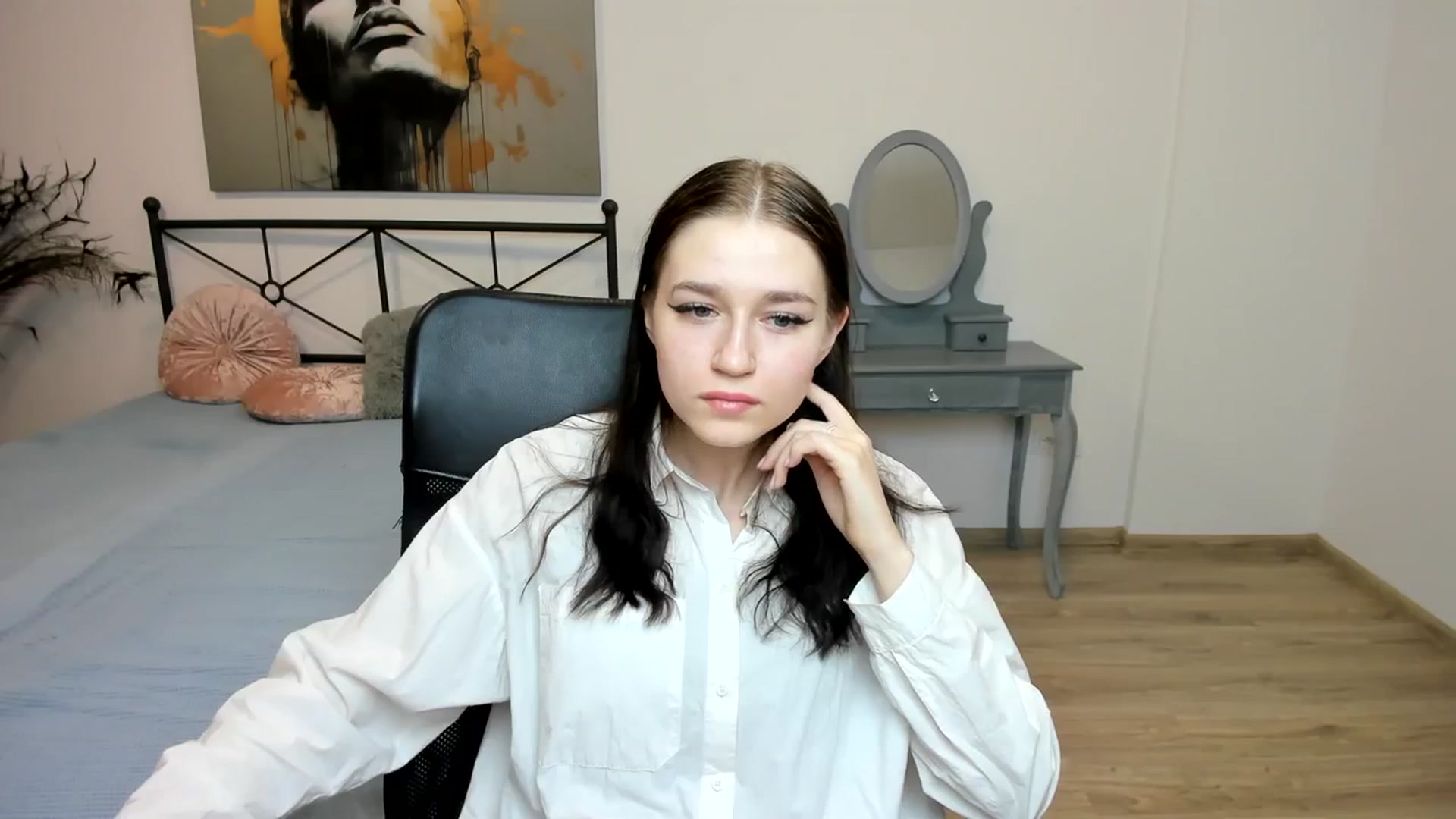 Gallery image thumbnail from SsweetPeaches's myfreecams stream on, 01/21/2024, 23:19 image 11 of 20