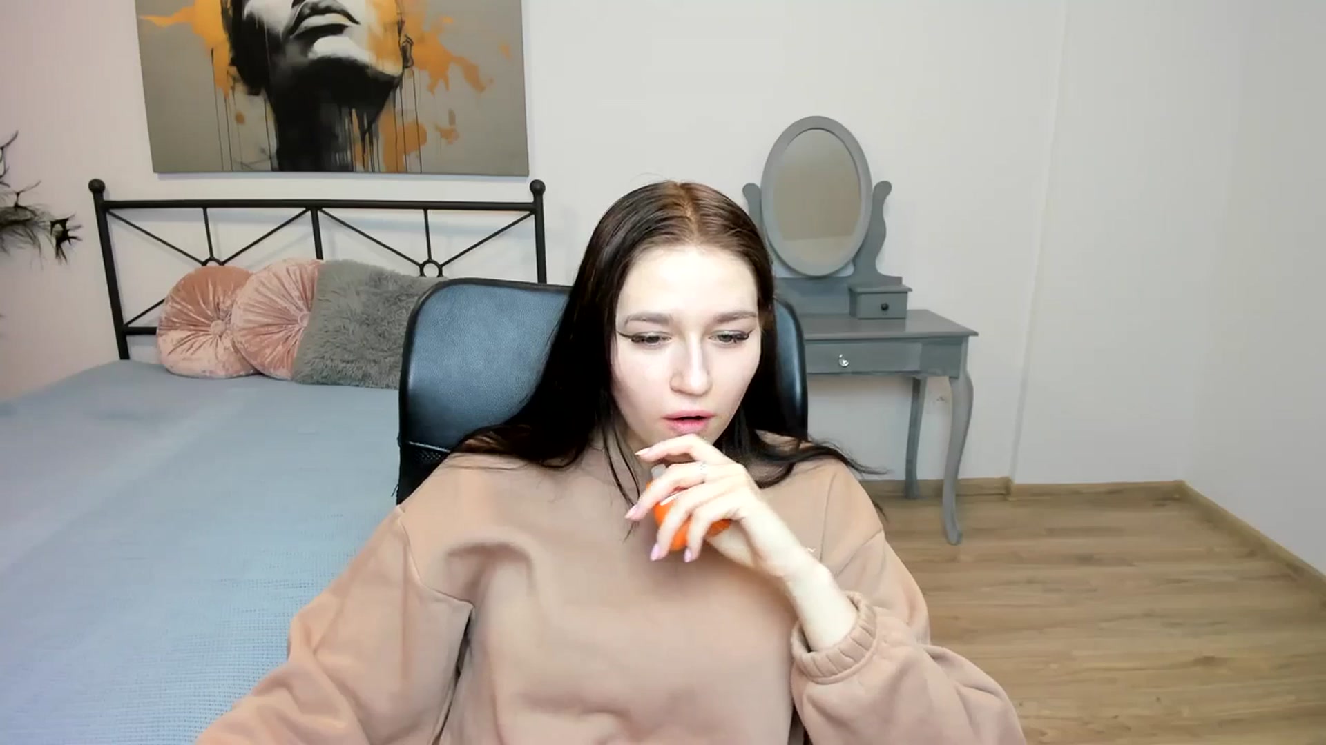 Gallery image thumbnail from SsweetPeaches's myfreecams stream on, 01/27/2024, 22:21 image 20 of 20