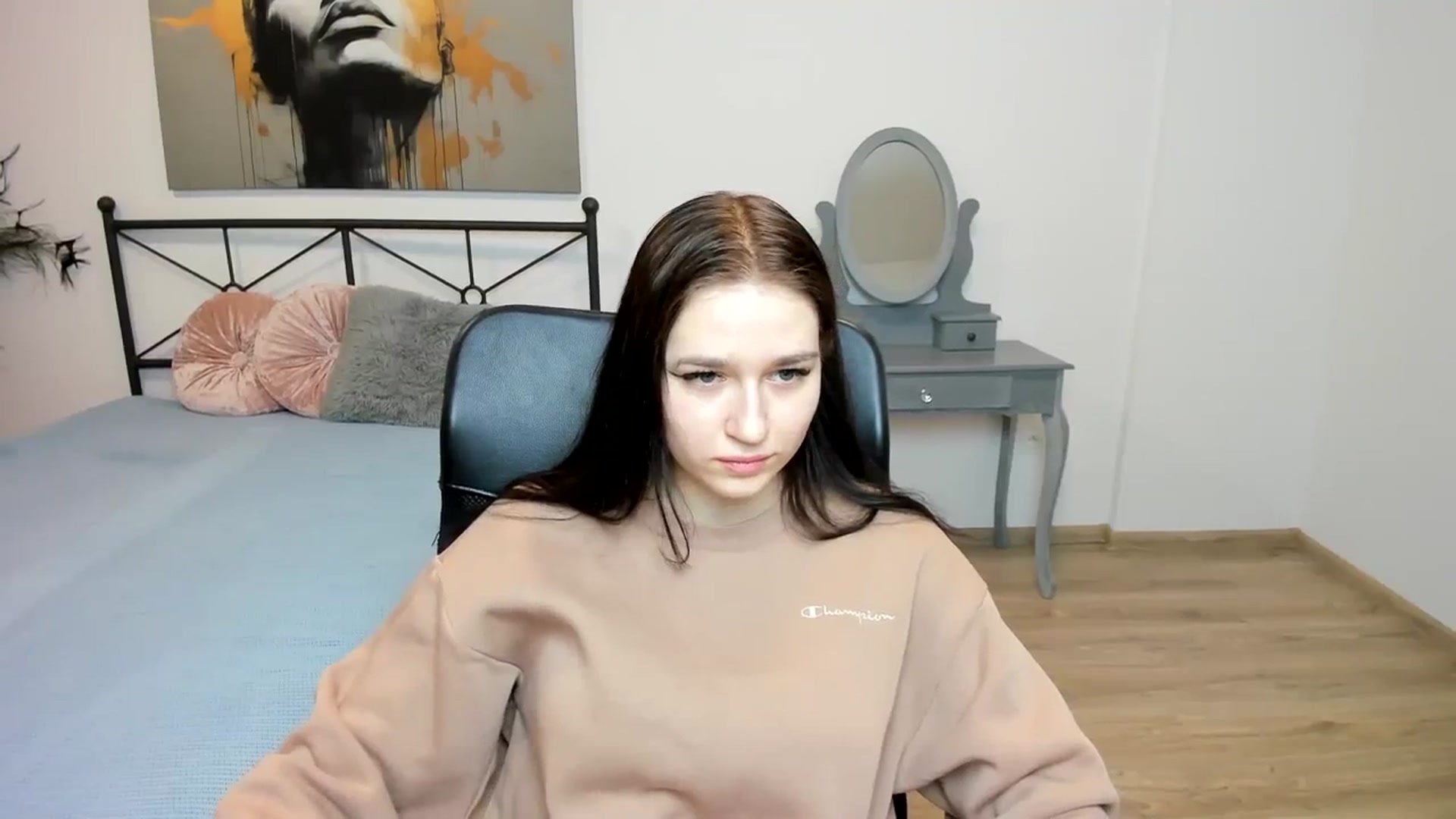 Gallery image thumbnail from SsweetPeaches's myfreecams stream on, 01/27/2024, 22:21 image 19 of 20