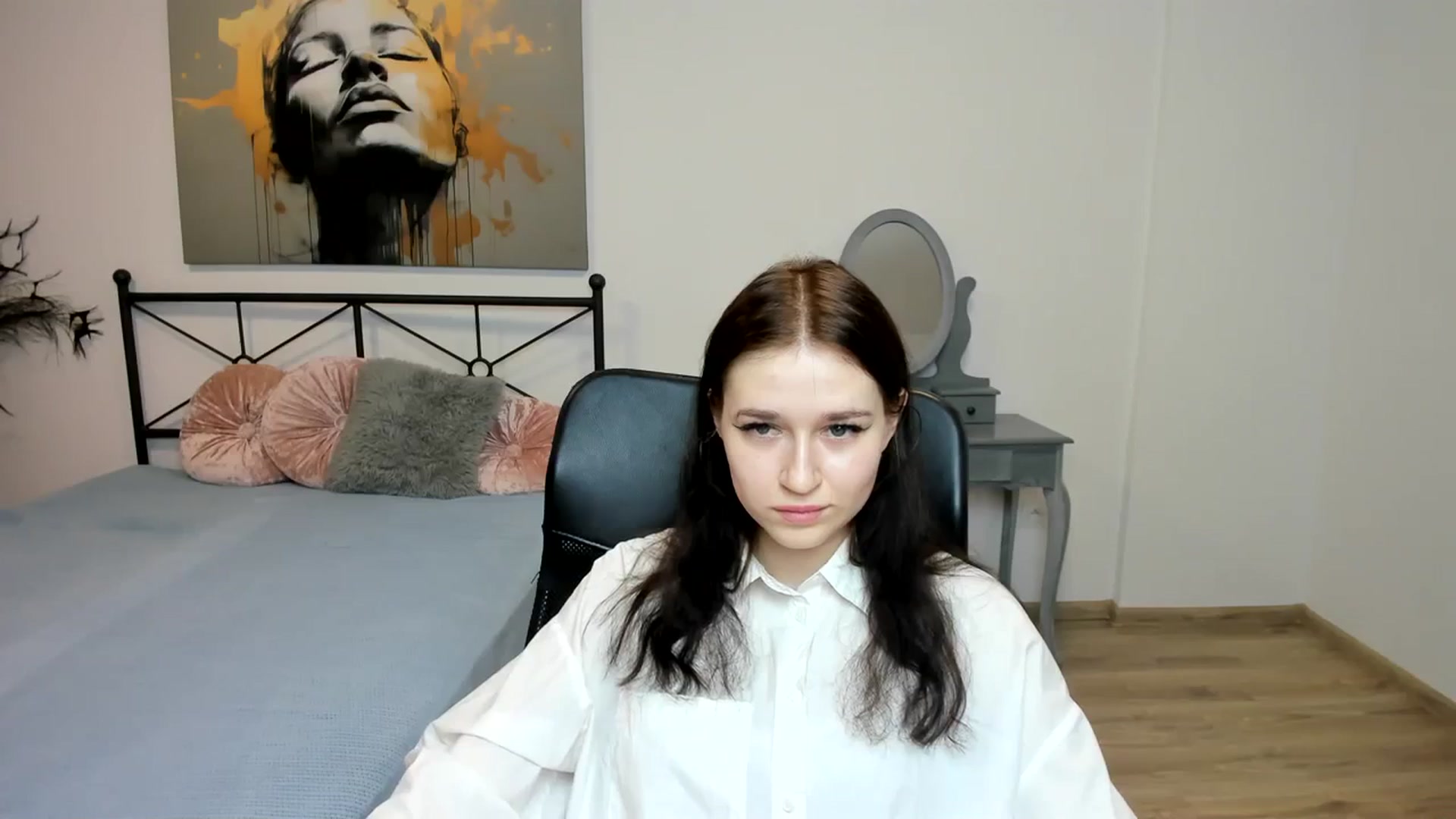 Gallery image thumbnail from SsweetPeaches's myfreecams stream on, 01/28/2024, 23:04 image 6 of 20