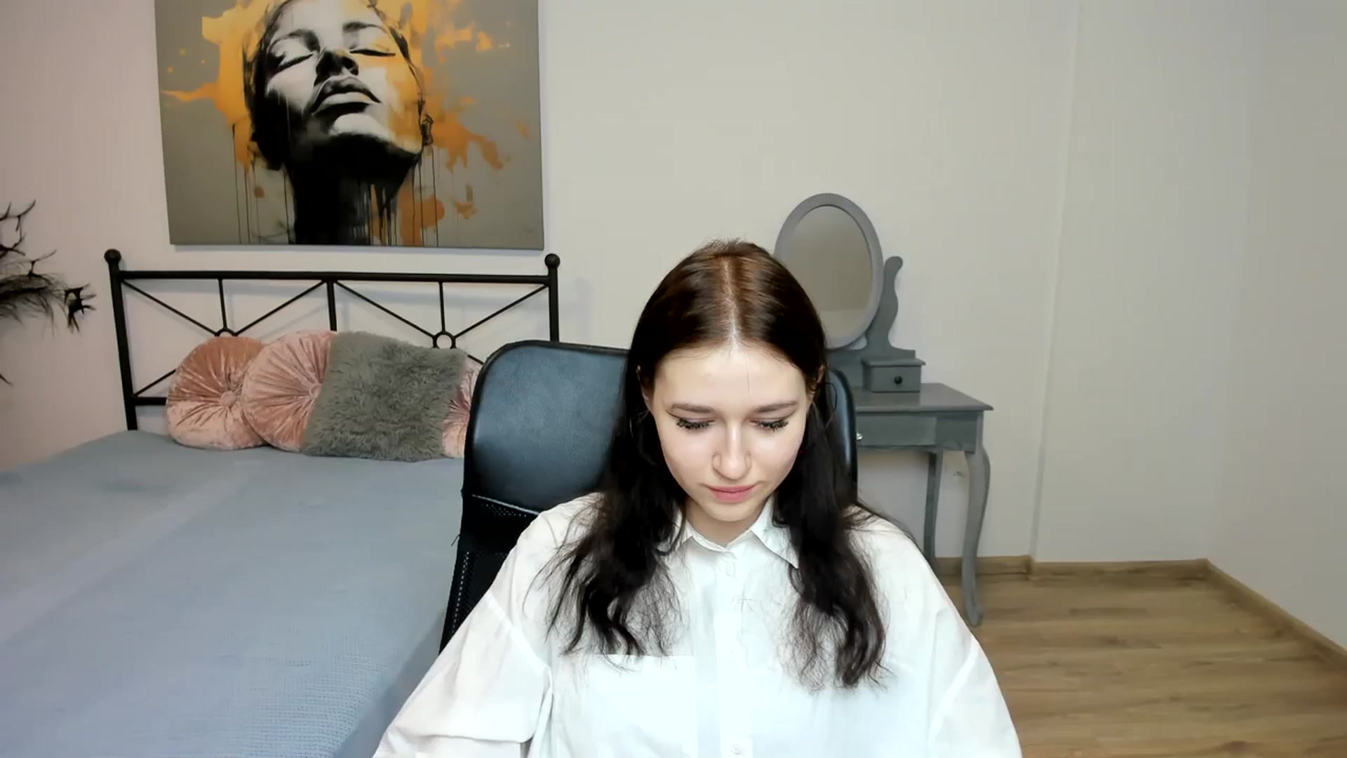 Gallery image thumbnail from SsweetPeaches's myfreecams stream on, 01/28/2024, 23:04 image 10 of 20