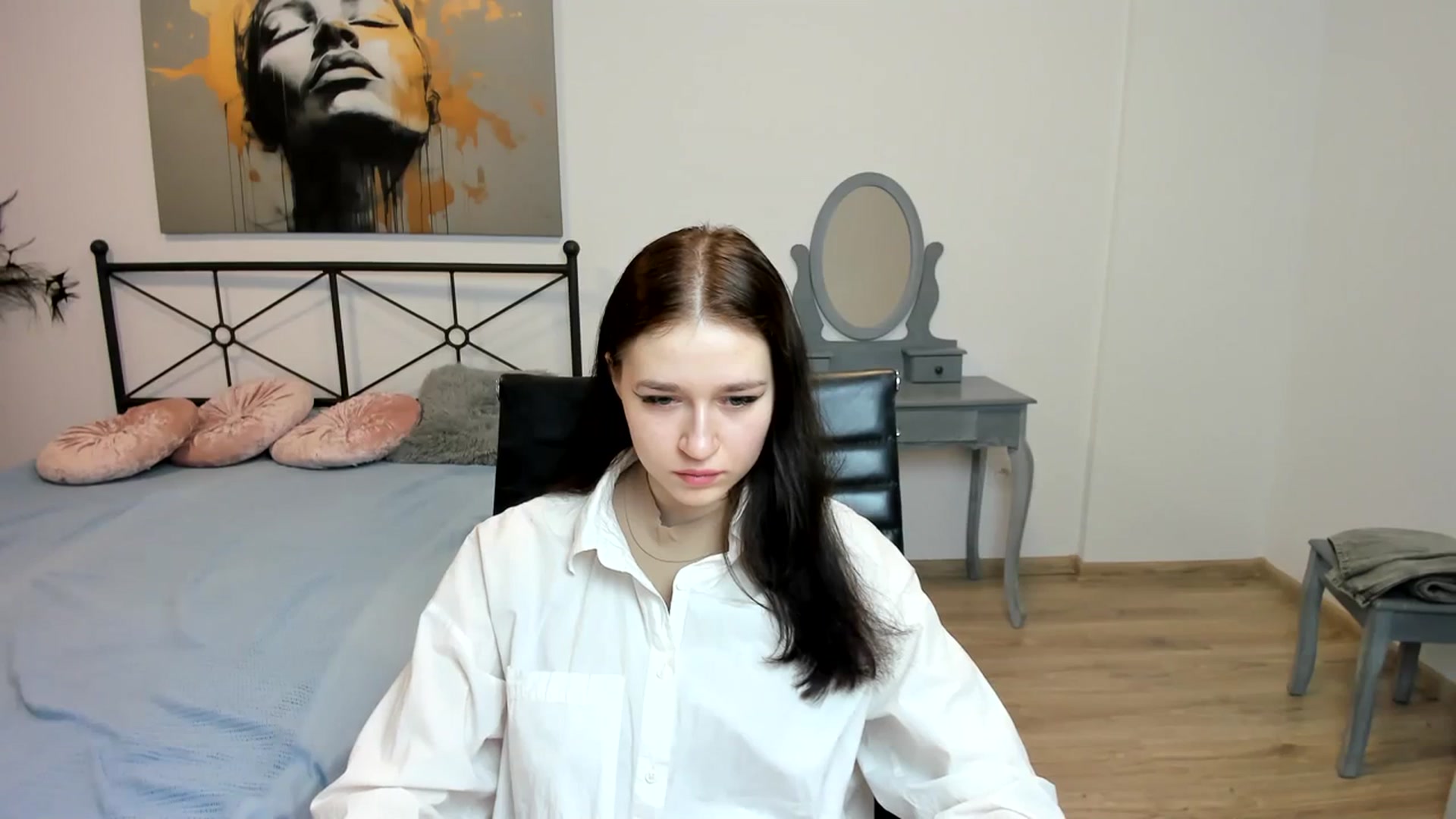 Gallery image thumbnail from SsweetPeaches's myfreecams stream on, 02/01/2024, 22:45 image 7 of 20