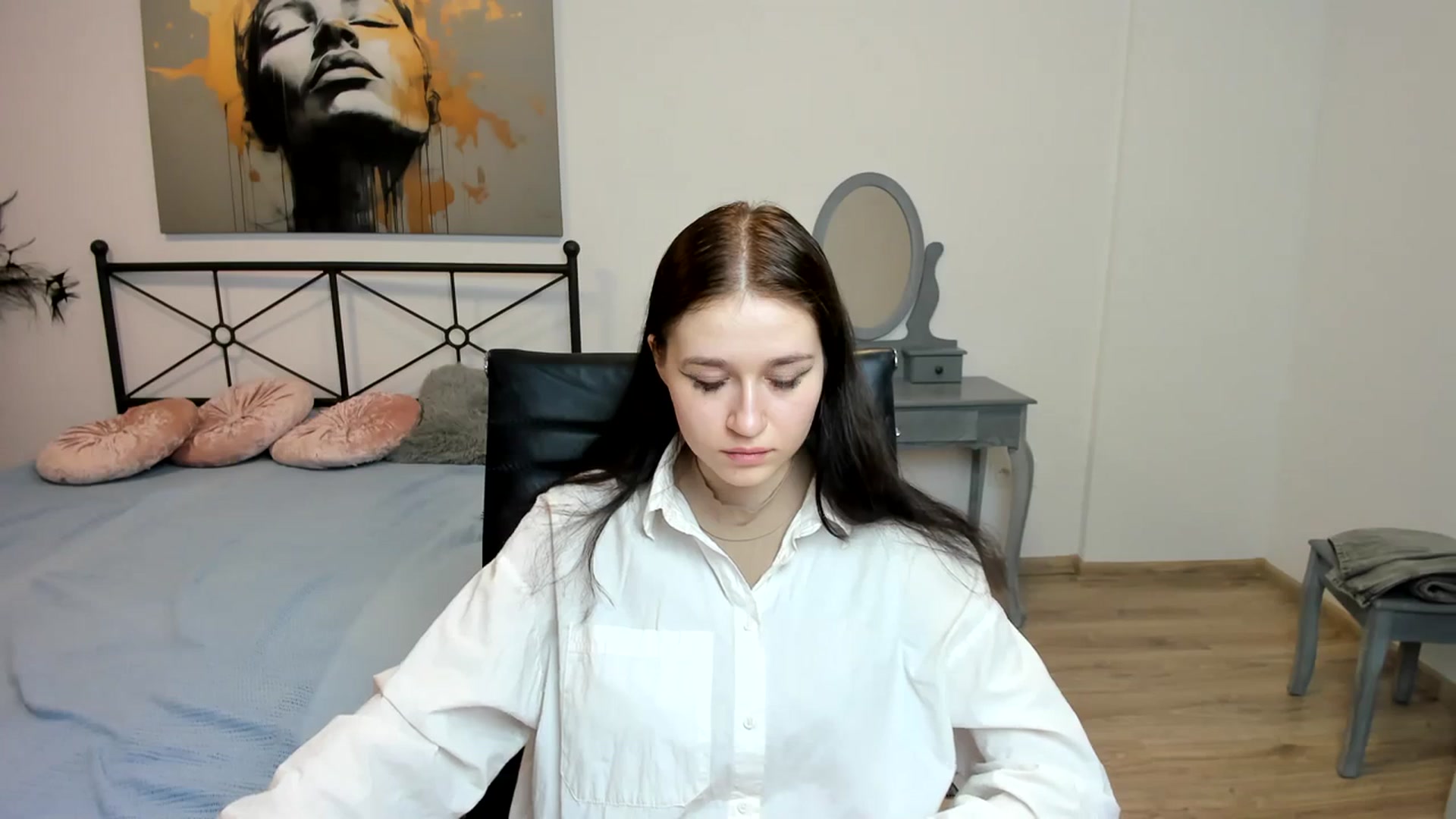 Gallery image thumbnail from SsweetPeaches's myfreecams stream on, 02/02/2024, 02:10 image 16 of 20