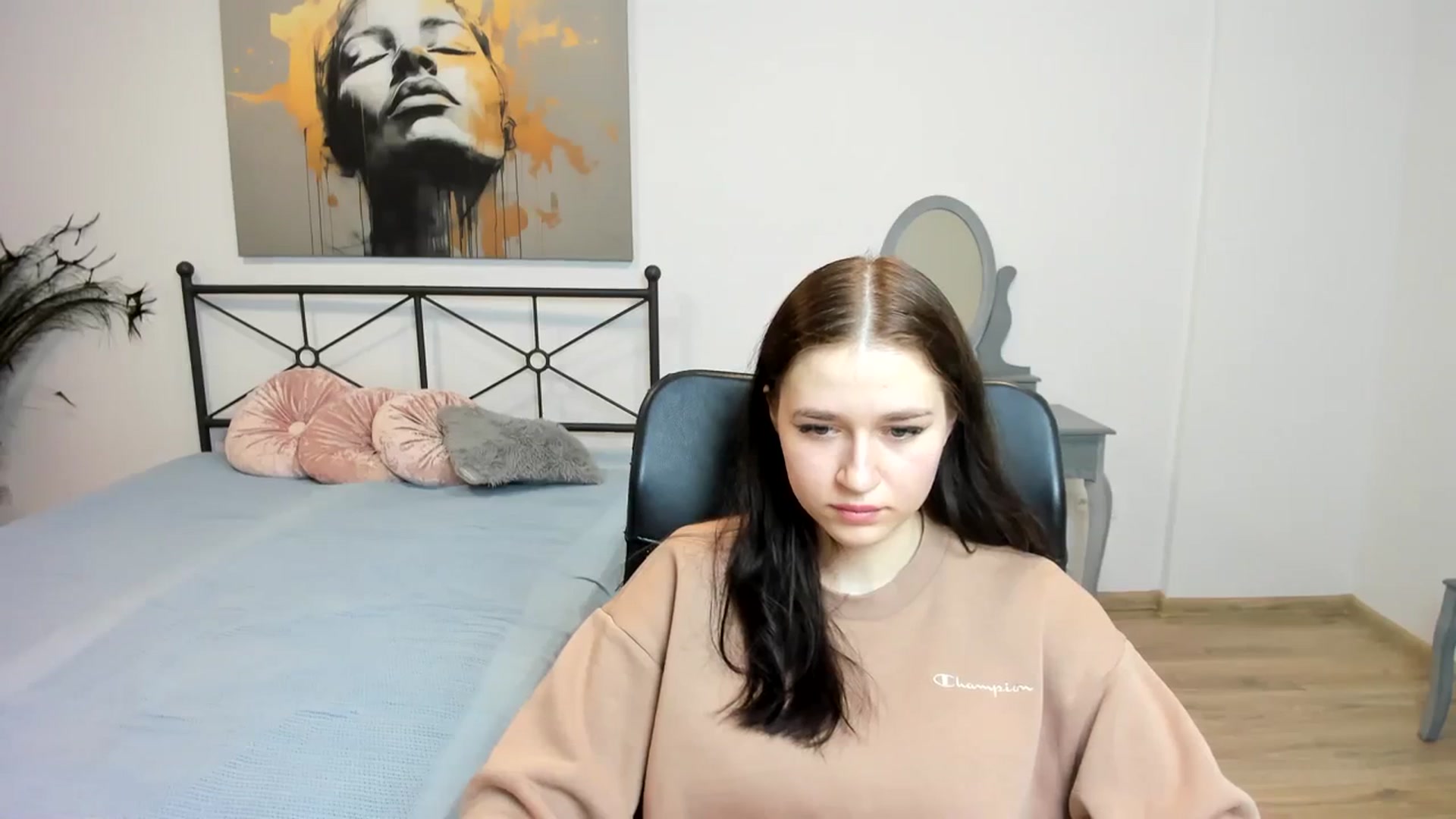 Gallery image thumbnail from SsweetPeaches's myfreecams stream on, 02/11/2024, 22:30 image 16 of 20