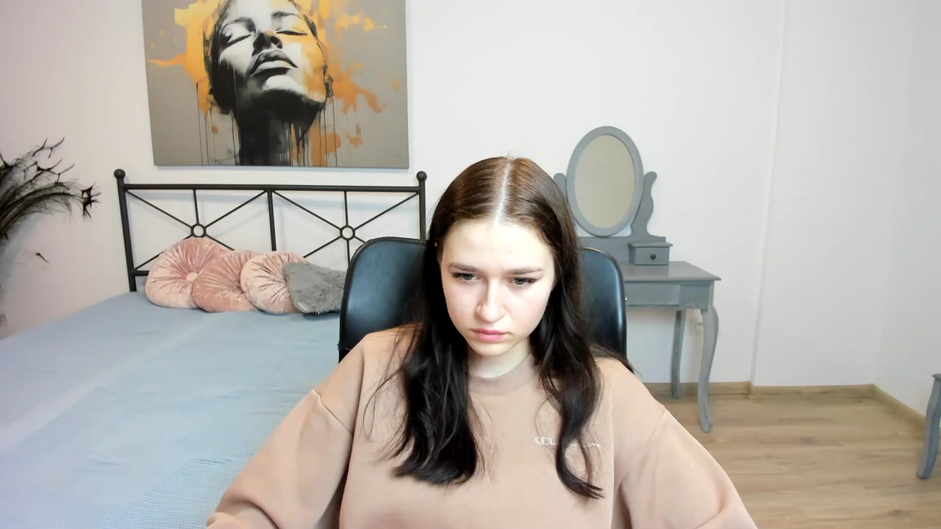 Gallery image thumbnail from SsweetPeaches's myfreecams stream on, 02/11/2024, 22:59 image 3 of 20