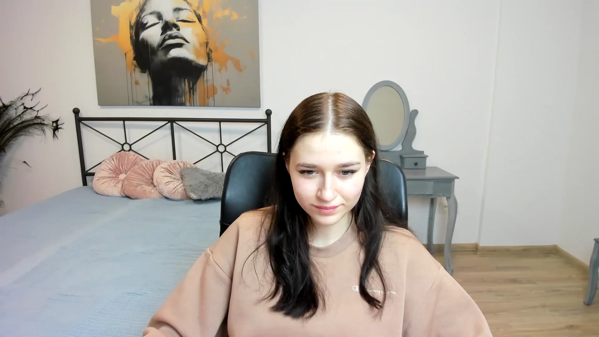 Gallery image thumbnail from SsweetPeaches's myfreecams stream on, 02/11/2024, 22:59 image 16 of 20