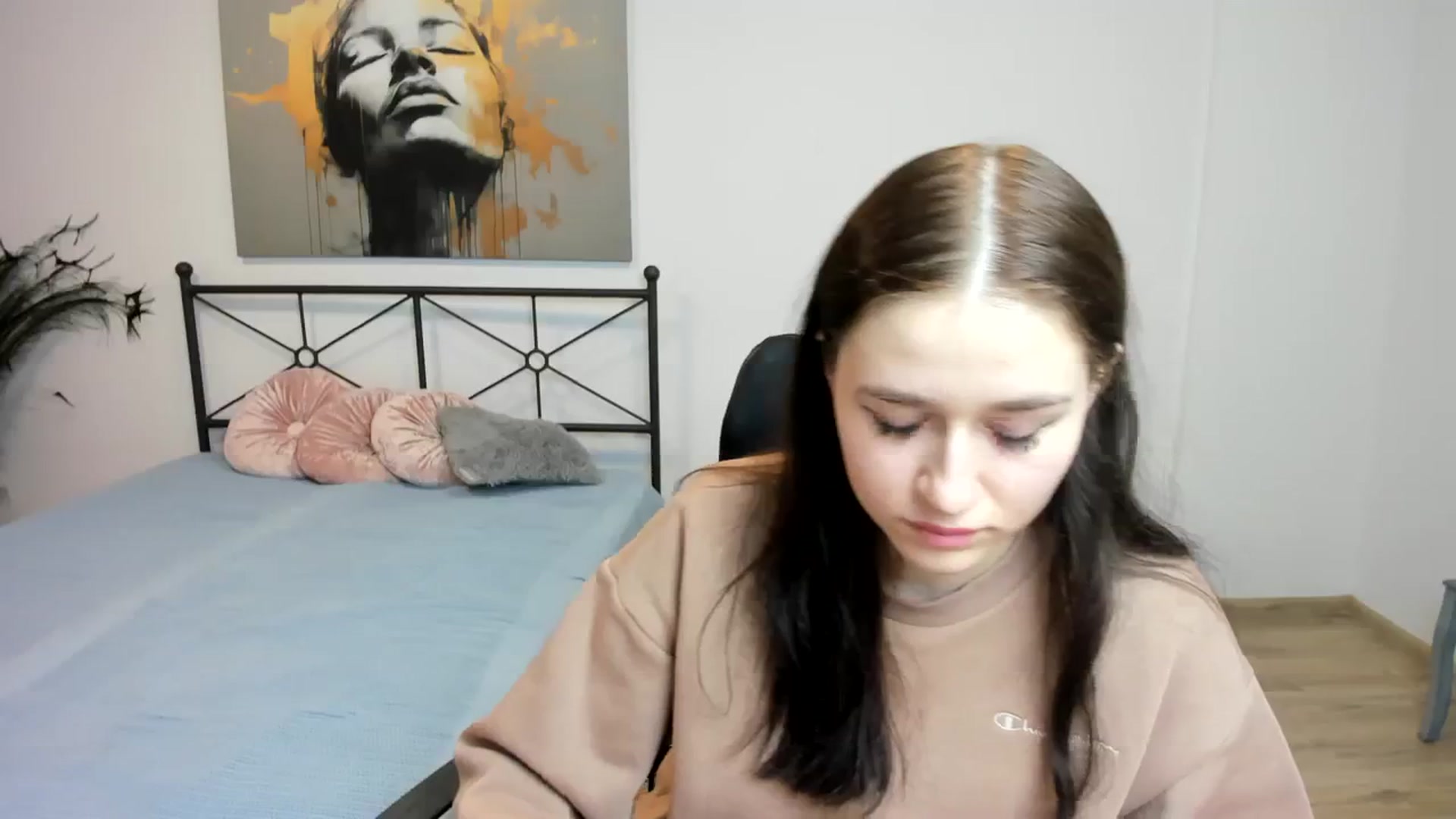 Gallery image thumbnail from SsweetPeaches's myfreecams stream on, 02/11/2024, 22:59 image 7 of 20