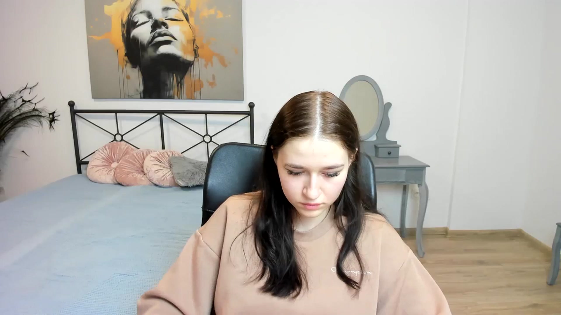 Gallery image thumbnail from SsweetPeaches's myfreecams stream on, 02/11/2024, 22:59 image 20 of 20